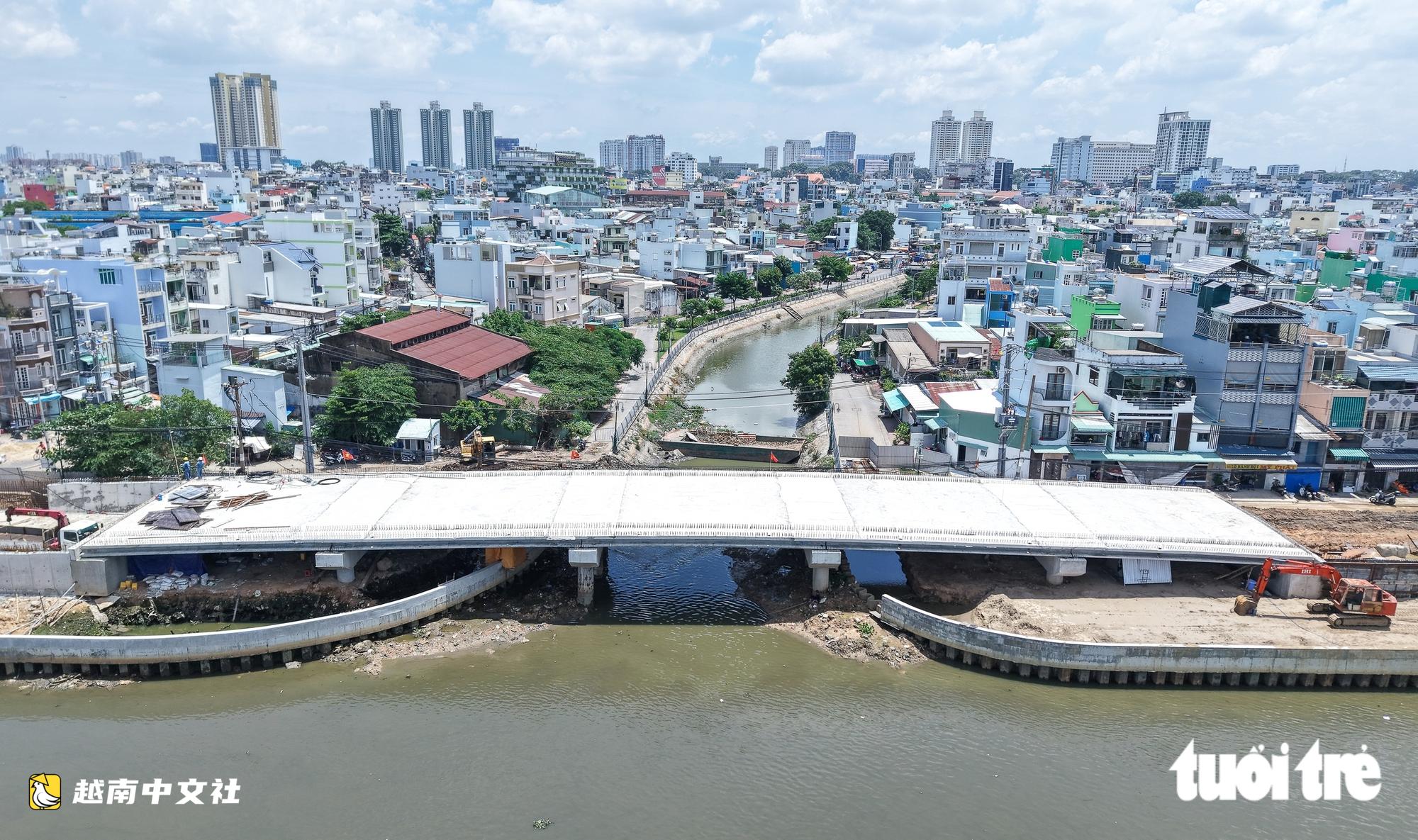 早獲場地,胡志明市雙運河北岸動工一年後‘脫胎換骨’