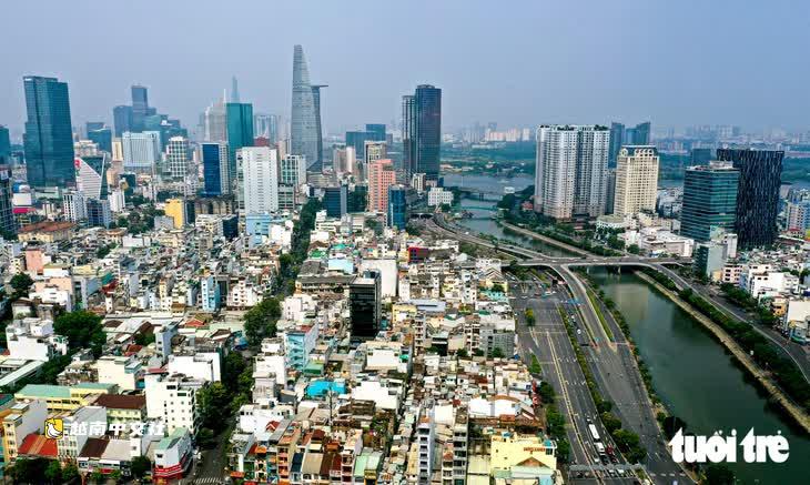 8月15日早間新聞:胡志明市就徵地補償和安置徵求意見