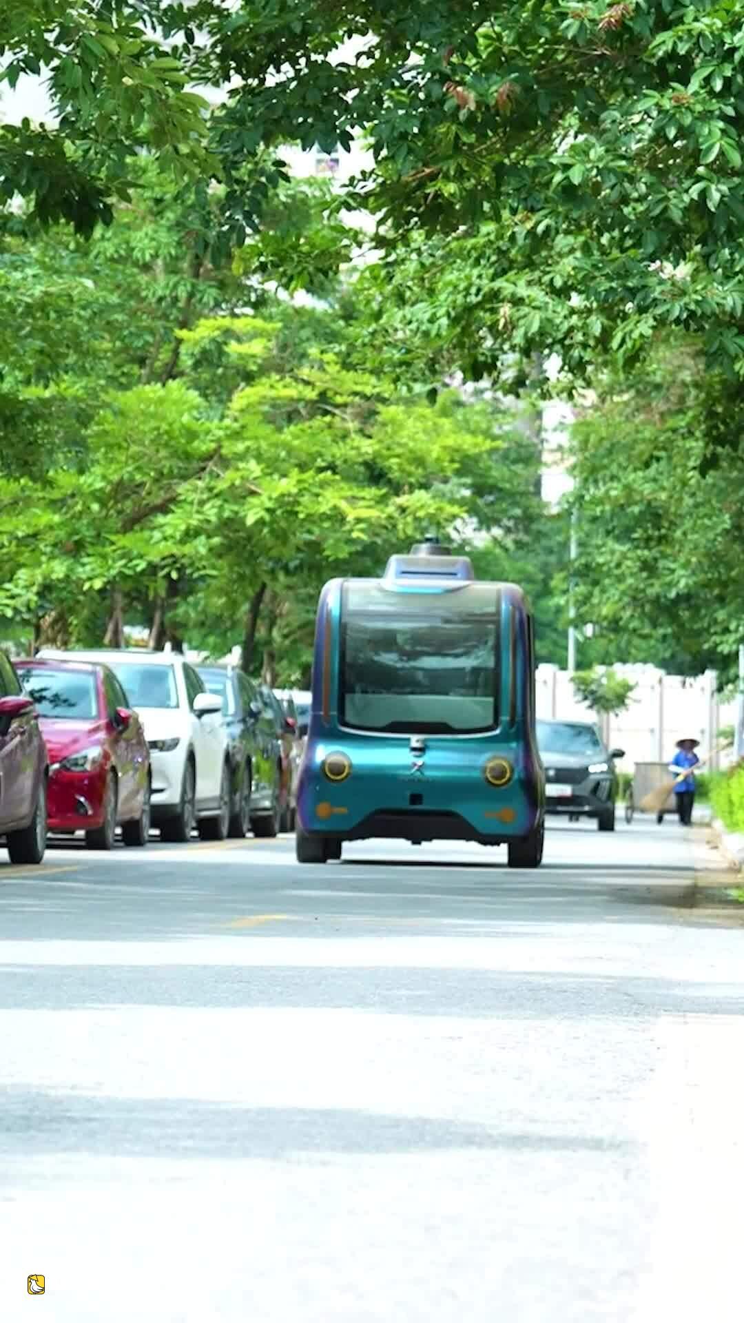 河內試點自動駕駛巴士和機器人出租車