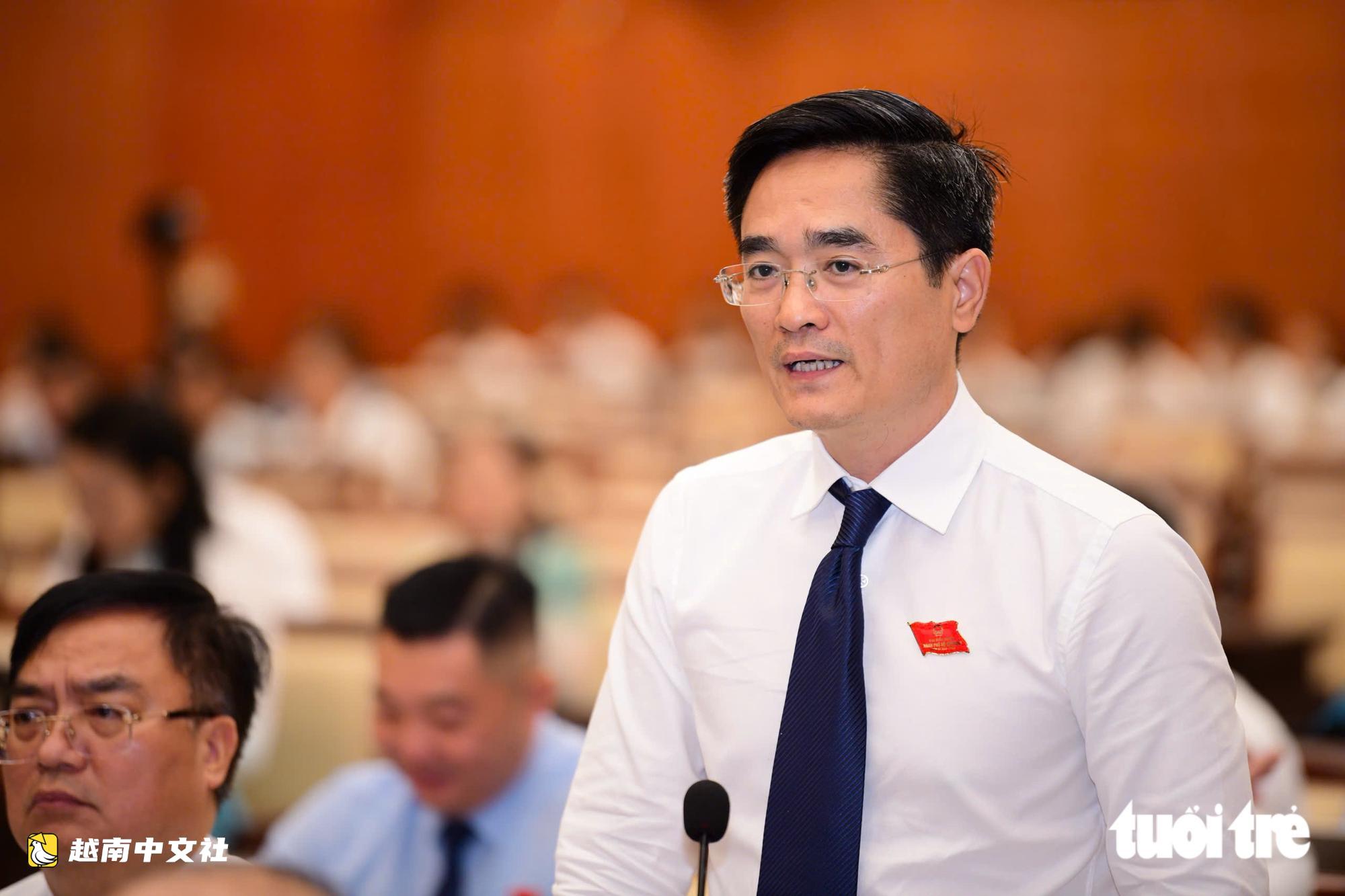 胡志明市人民委員會主席:優先在本屆任期內完成跨區域交通線路