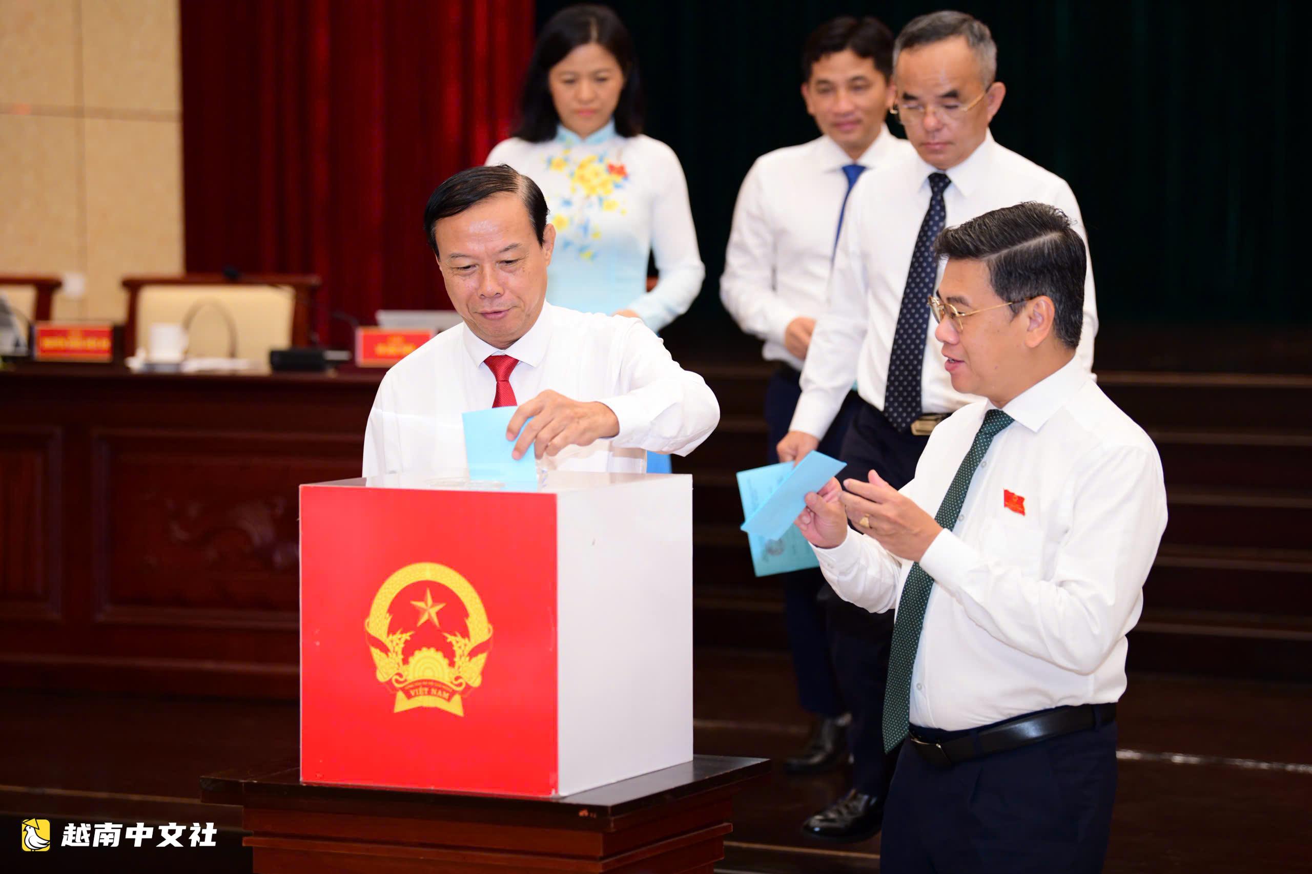 胡志明市選舉科技局局長黎文升為市人民委員會委員