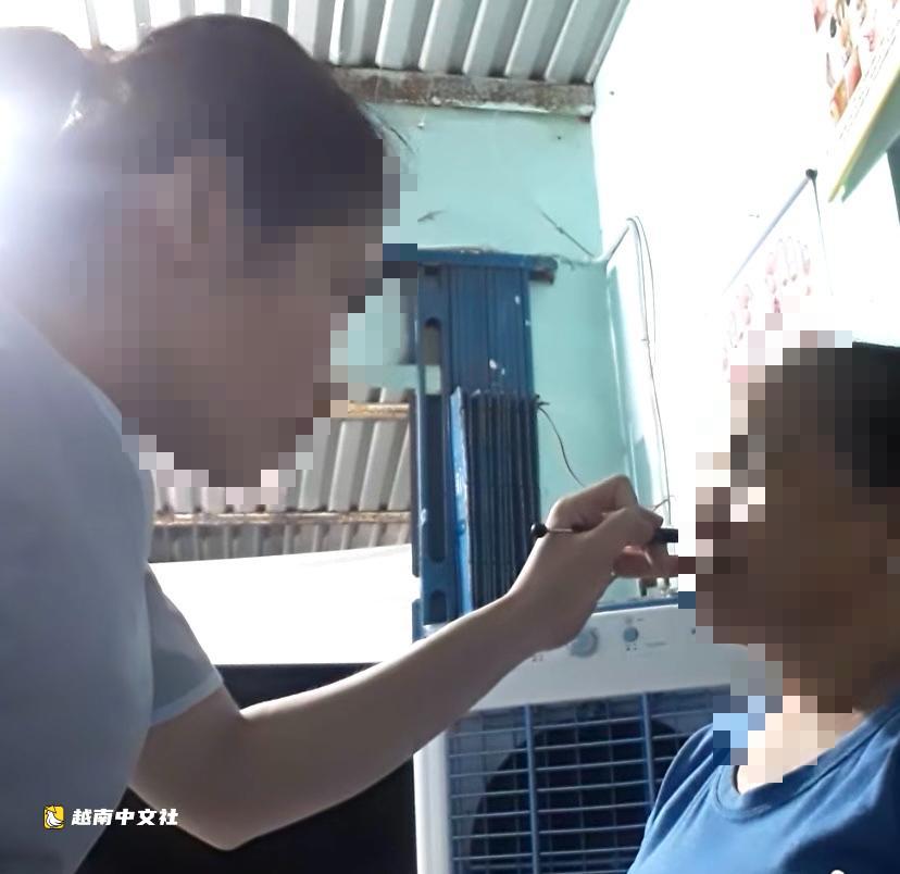 越南暗訪“神醫”培訓班:稱能矯正長短腿