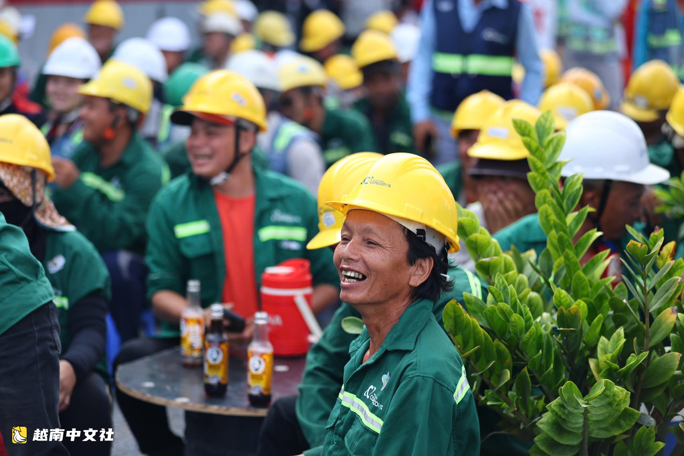 越南工地奇事:當安全生產可以換來……大米