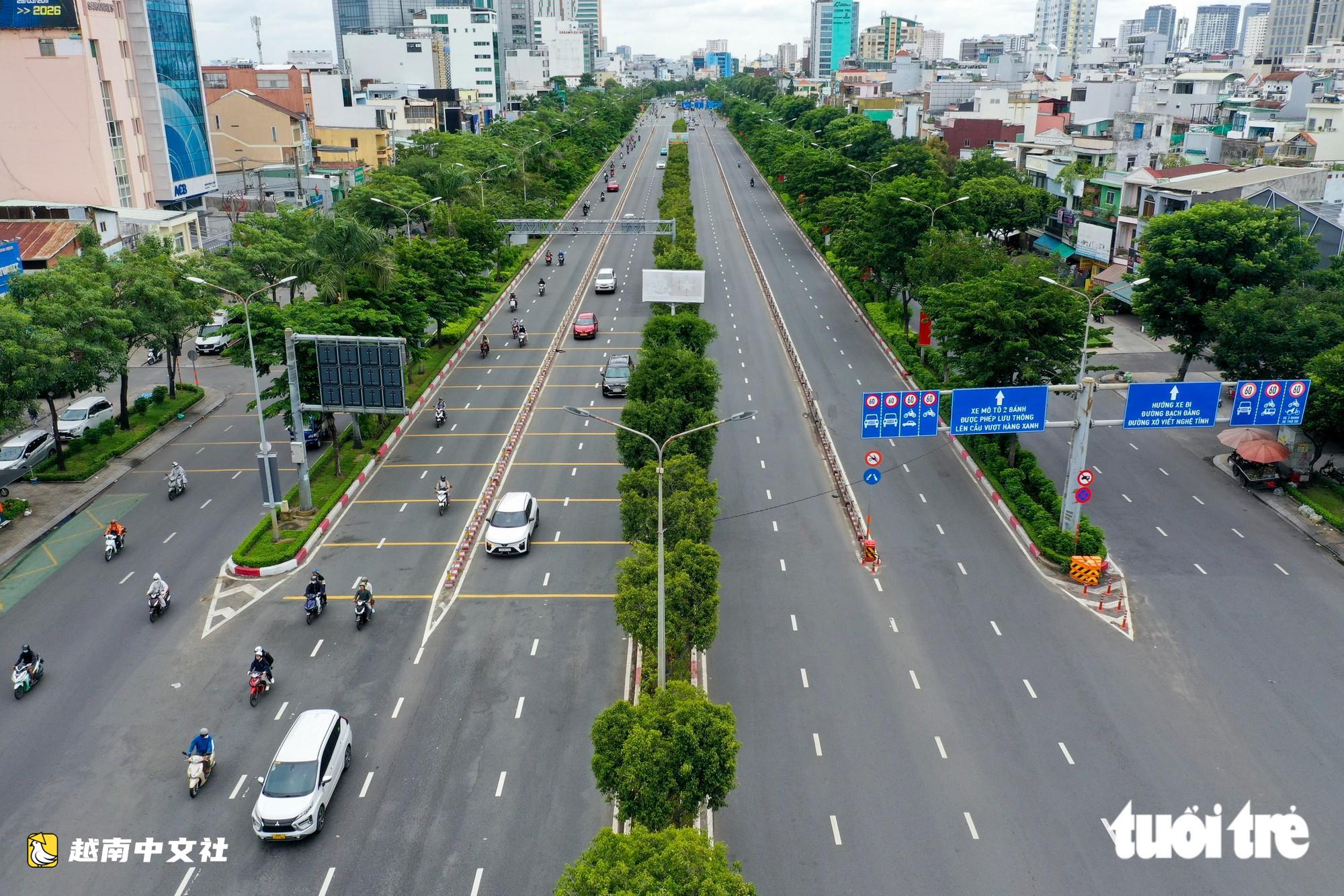 胡志明市道路也迎來9月2日國慶‘假期’,環島暢通,過橋車輛‘平穩舒適’