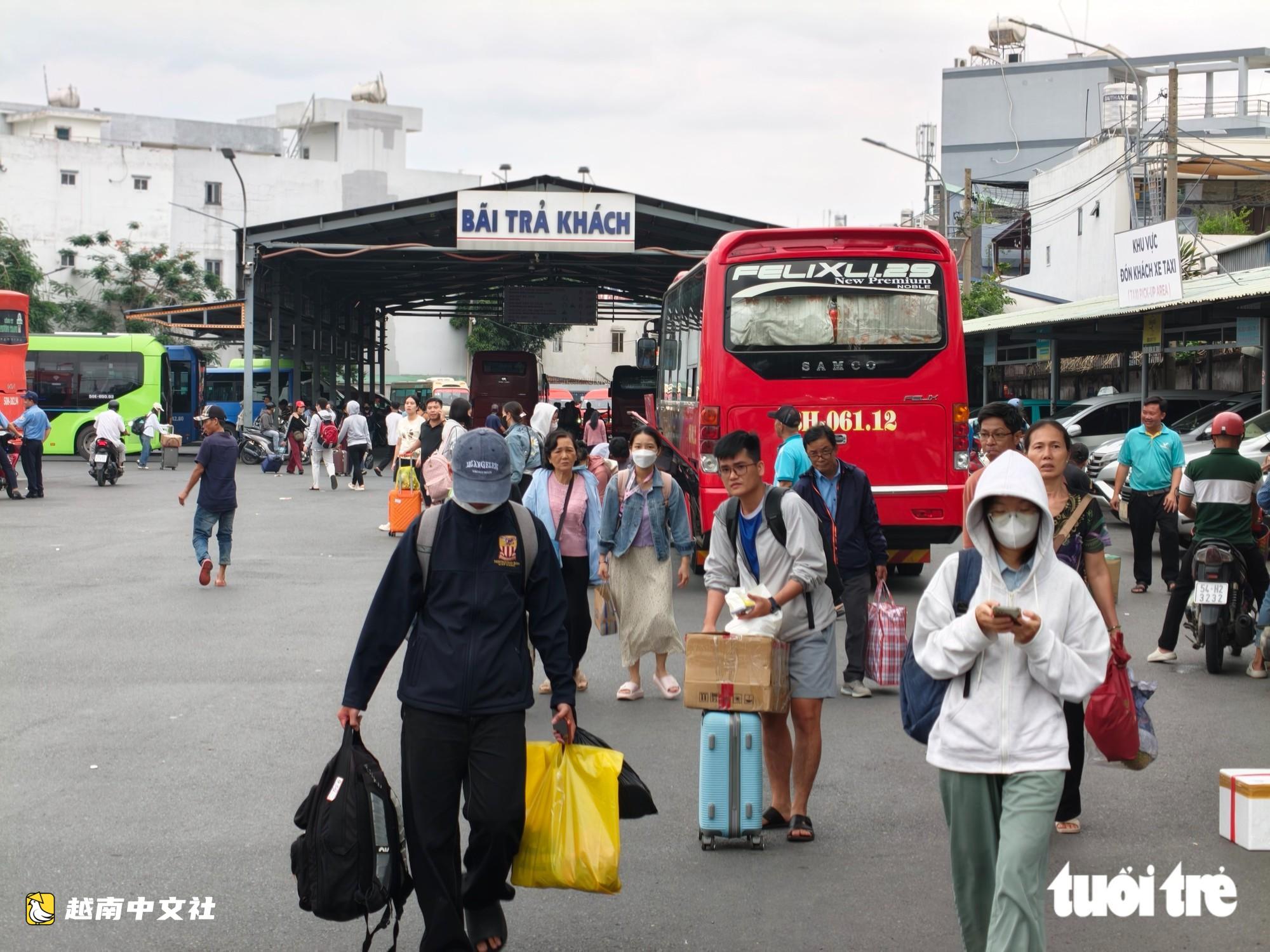 越南9·2假期返程:胡志明市-隆城高速仍堵車,提前回城也難避擁堵