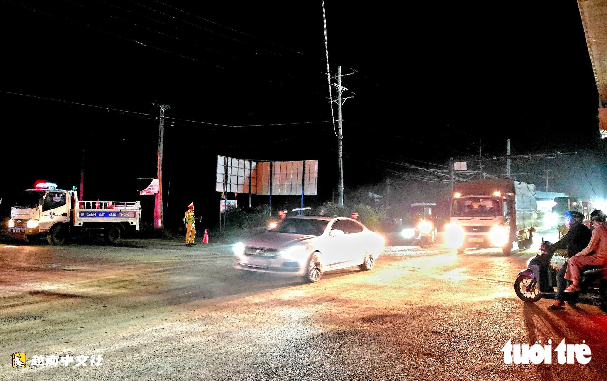 越南交警分流,車輛限制進入潘切-油該高速公路