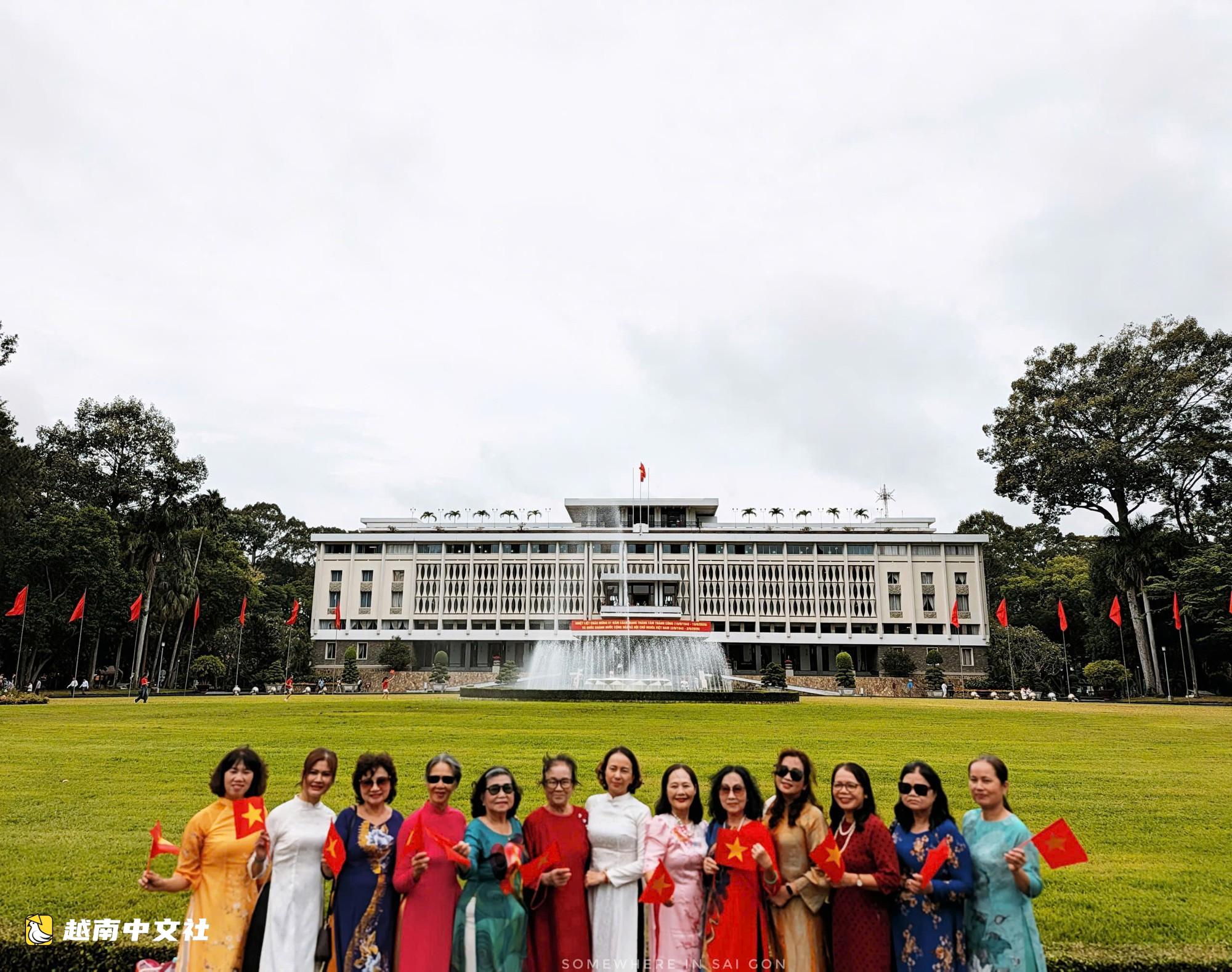 越南9月2日上午:独立宫众多民众参加升旗仪式,各景点人潮涌动