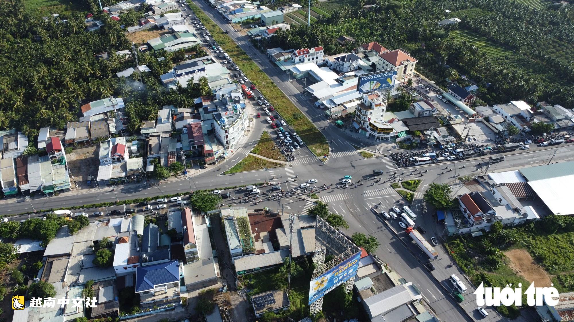 越南西部多个堵车热点仅轻微拥堵 因有多条替代路线