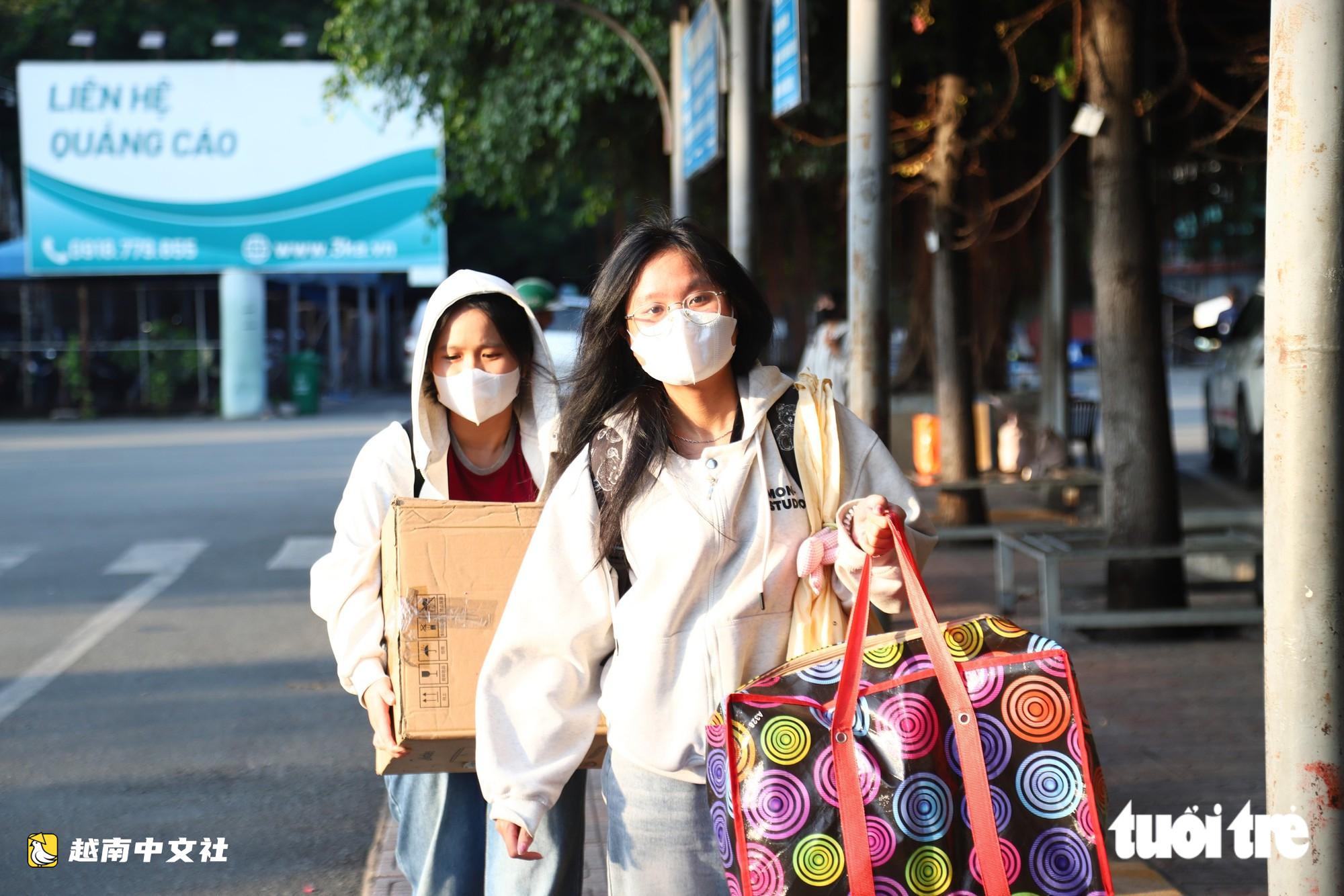 假期最后一天，进出越南胡志明市的门户道路和机场仍相当通畅