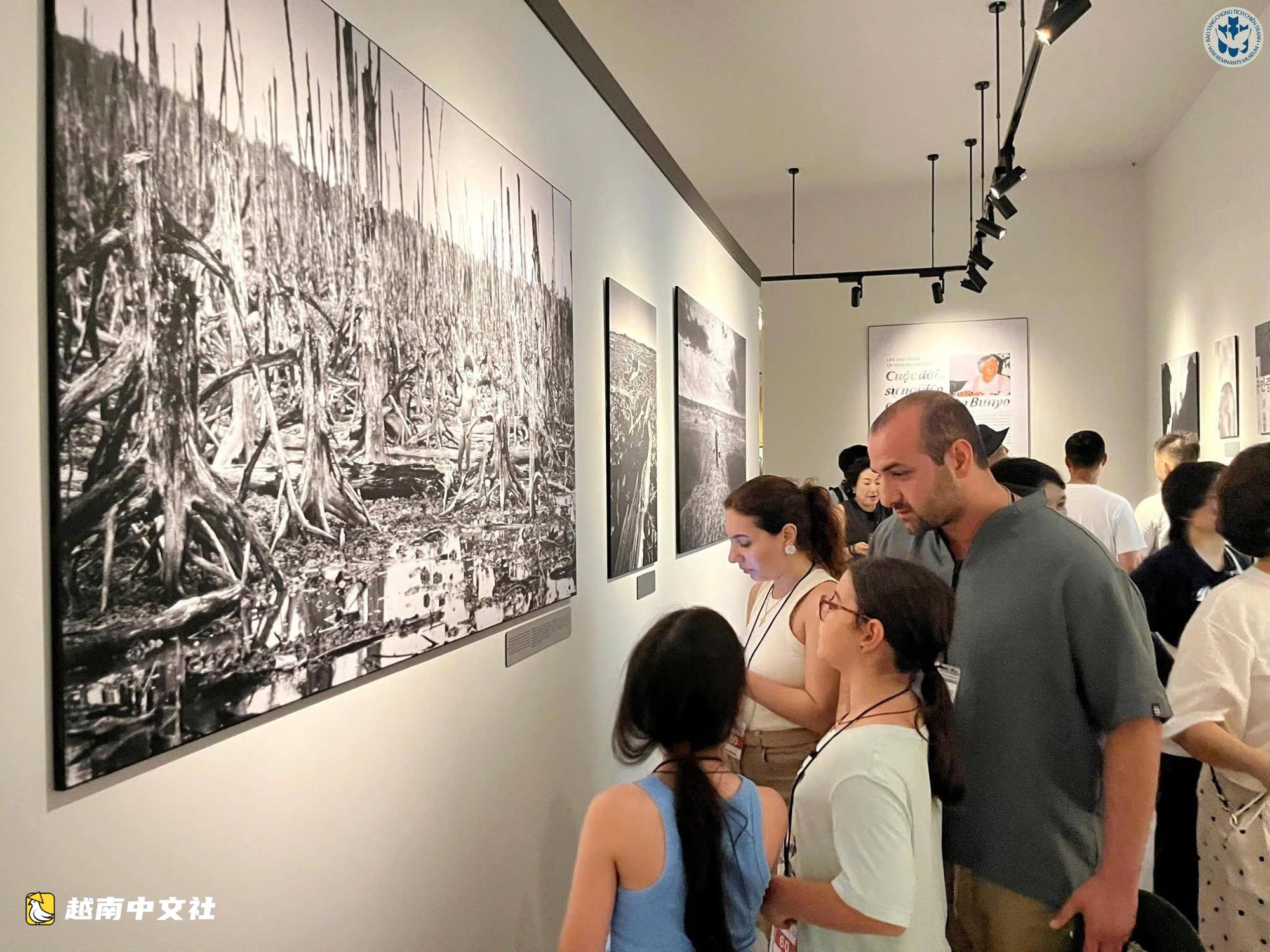 越南9月2日上午:独立宫众多民众参加升旗仪式,各景点人潮涌动
