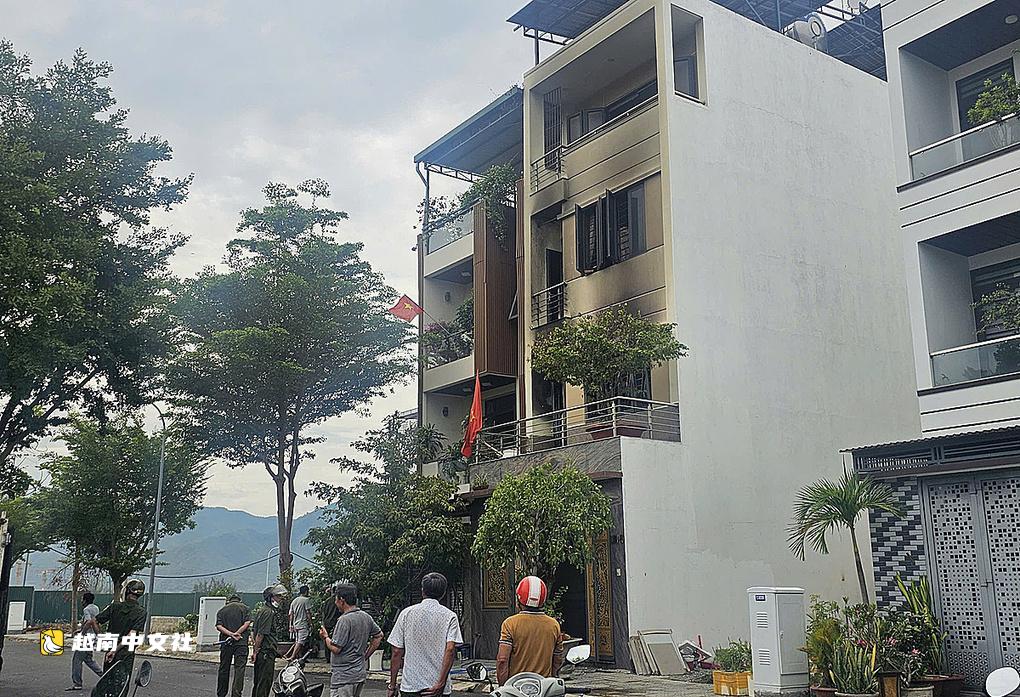 越南芽莊一棟四層住宅起火,兩人受傷