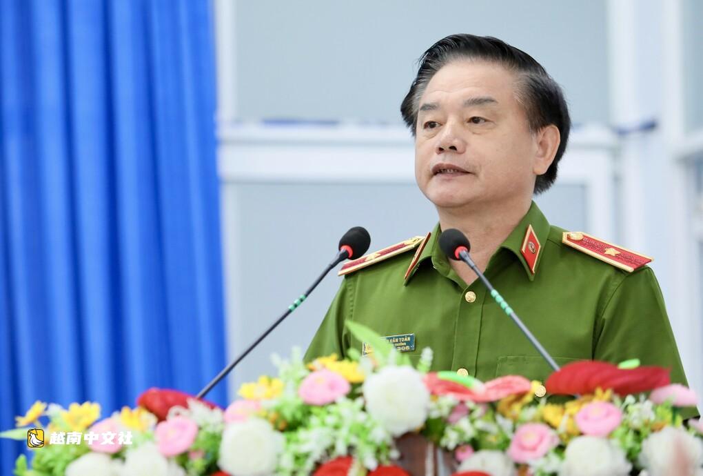 近85億越盾資助越南金甌省民眾和學生