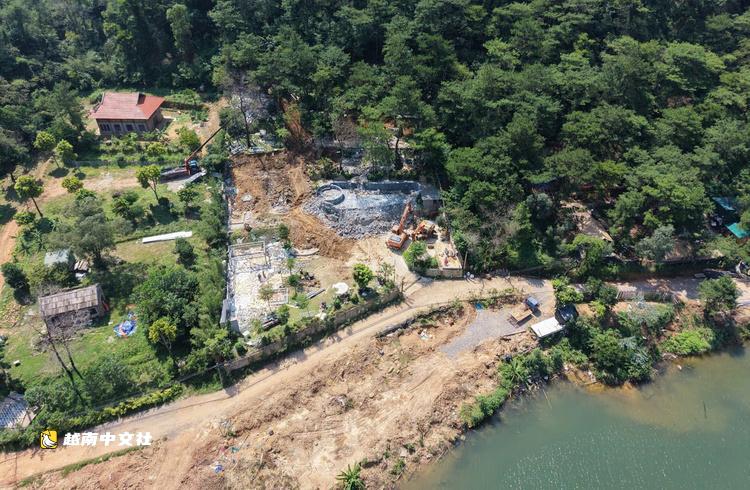 越南朔山森林違章建築被強制拆除