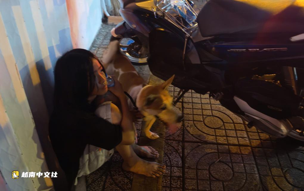 胡志明市三層房屋起火