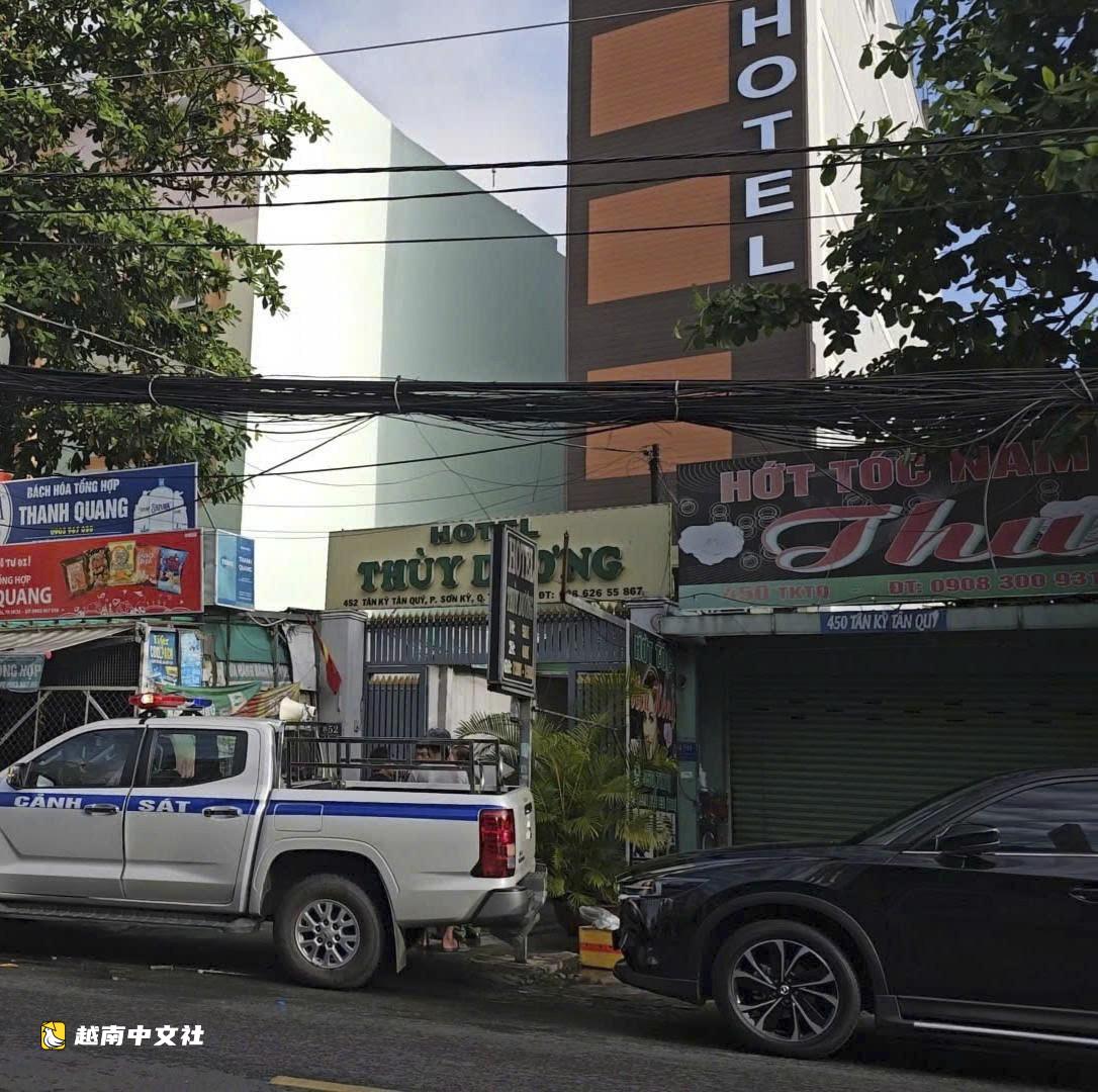越南胡志明市新山二坊一家酒店凌晨大火致2人死亡