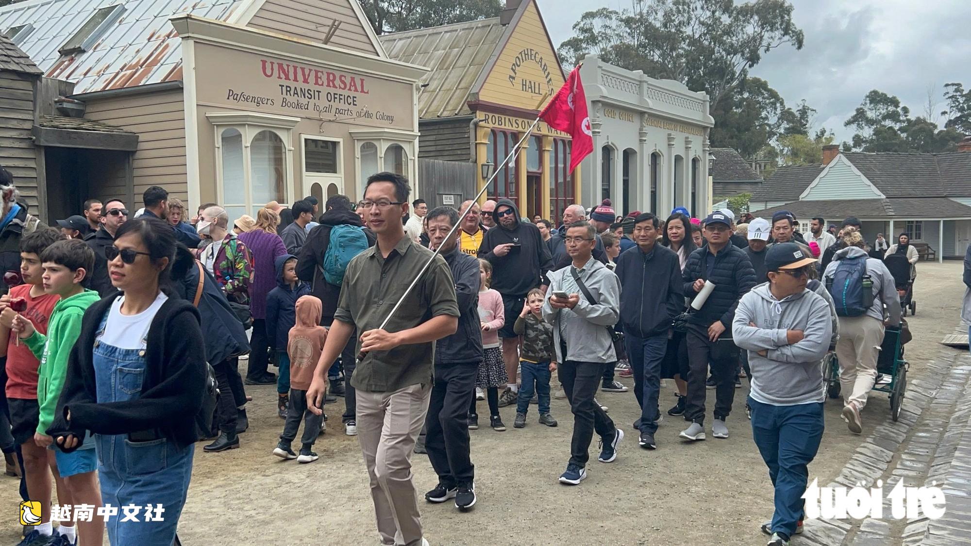 越南旅遊團團長被曝挪用團費賭博,涉資超1億越南盾