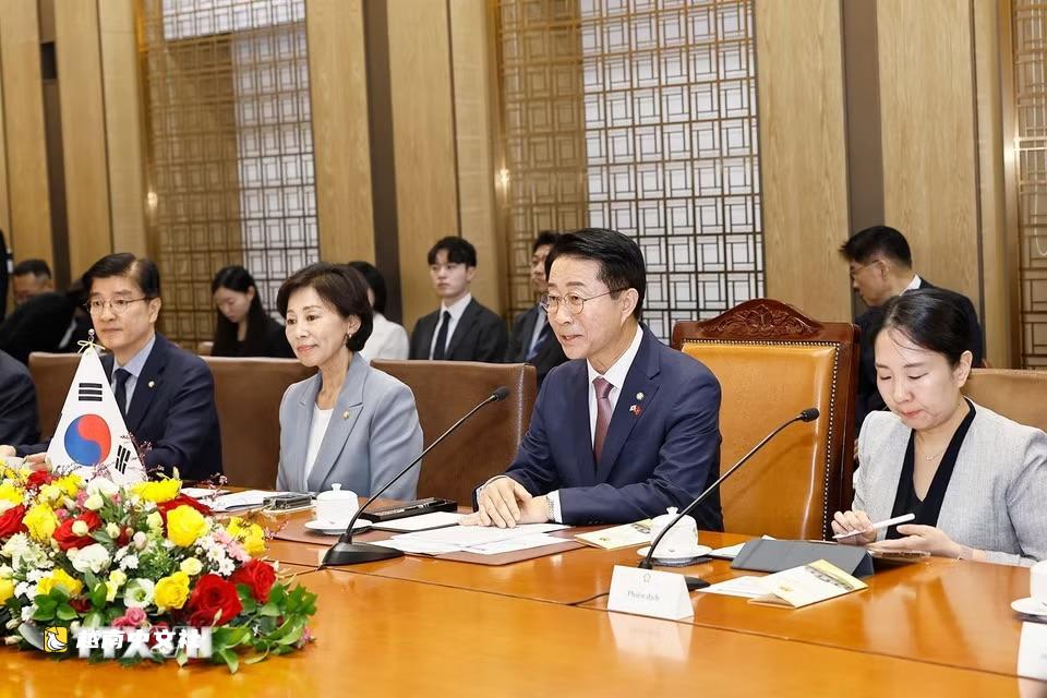 推動韓國企業在越南投資半導體和AI數據中心