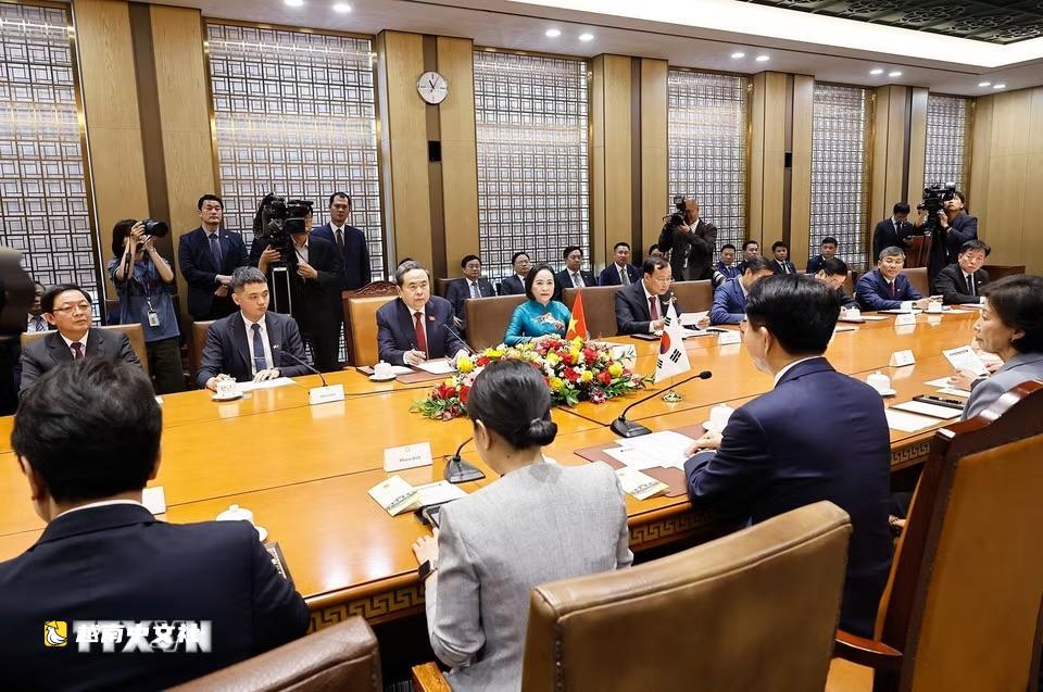 推動韓國企業在越南投資半導體和AI數據中心