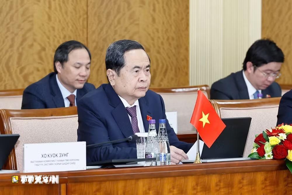 蒙古國國會主席:越南是傳統朋友,居於頭等重要位置