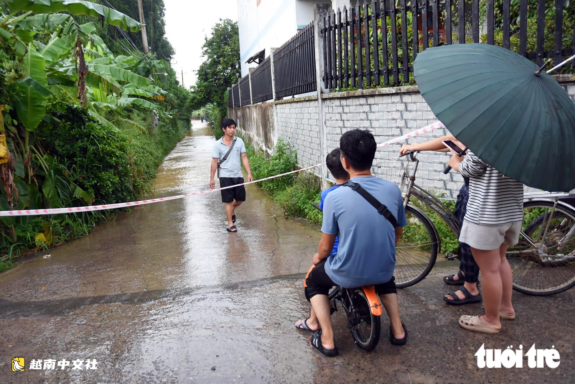 越南同奈省福新鄉數百戶居民再度被淹,水位仍在上漲