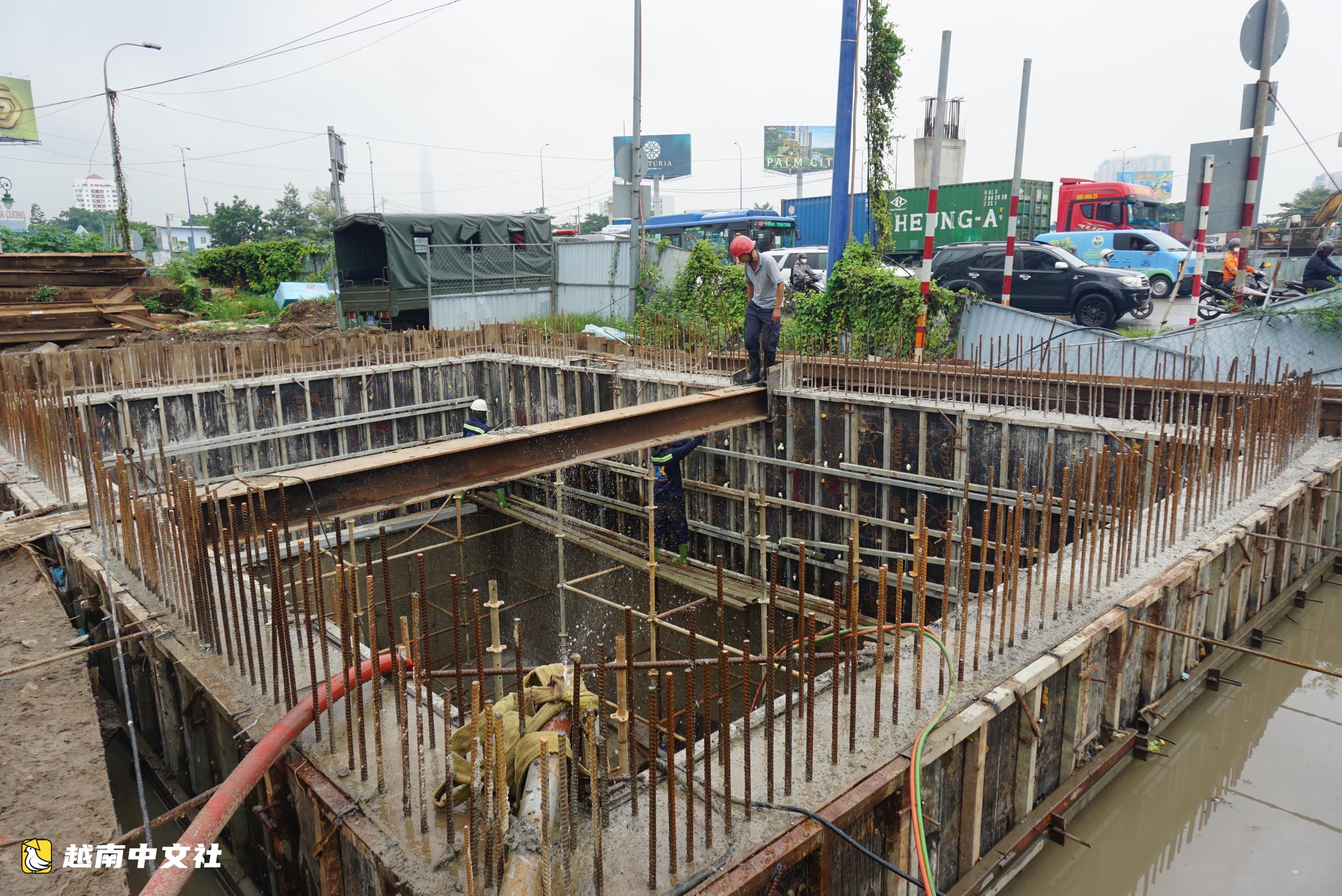 越南胡志明市安富隧道積水：交通委員會主任確認主泵站將於9月22日完工