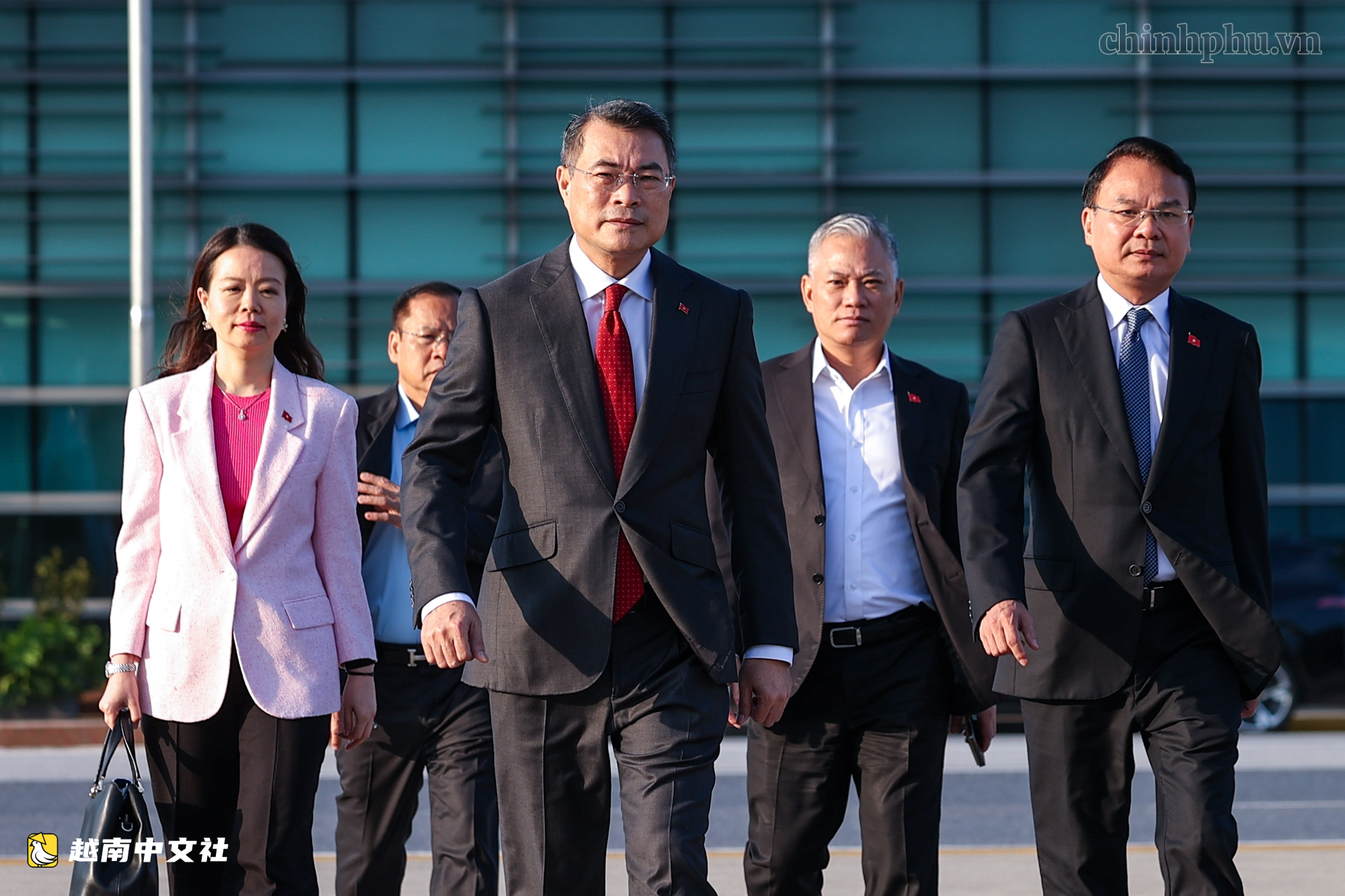越南總理黎明興啟程赴印度出席金磚國家峰會