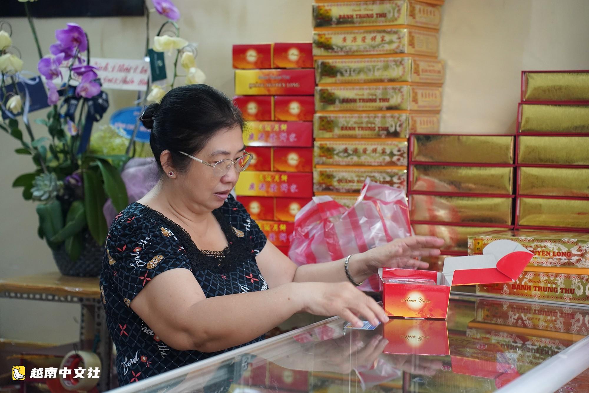 中秋時節,越南堤岸老味道餅爐爐火正紅