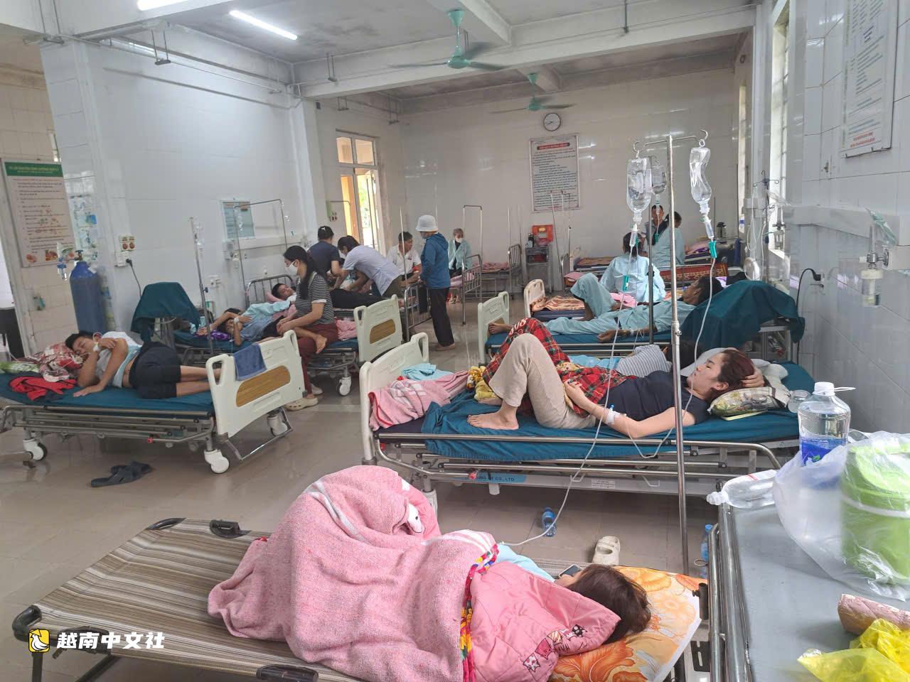 越南廣治省:在新開面包店吃麵包,26人疑似食物中毒入院