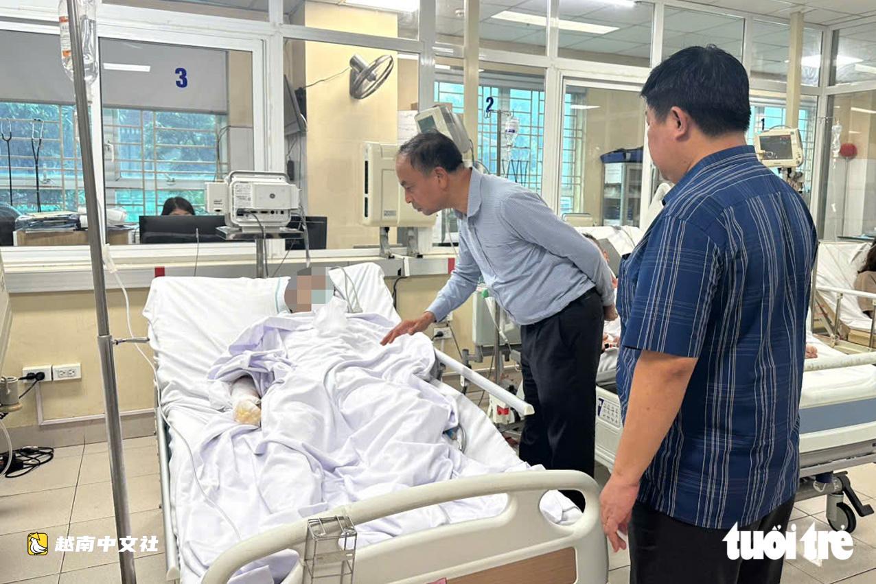 越南河內一民宅火災致5人死亡:一名女子從4樓跳至2樓鐵皮屋頂逃生