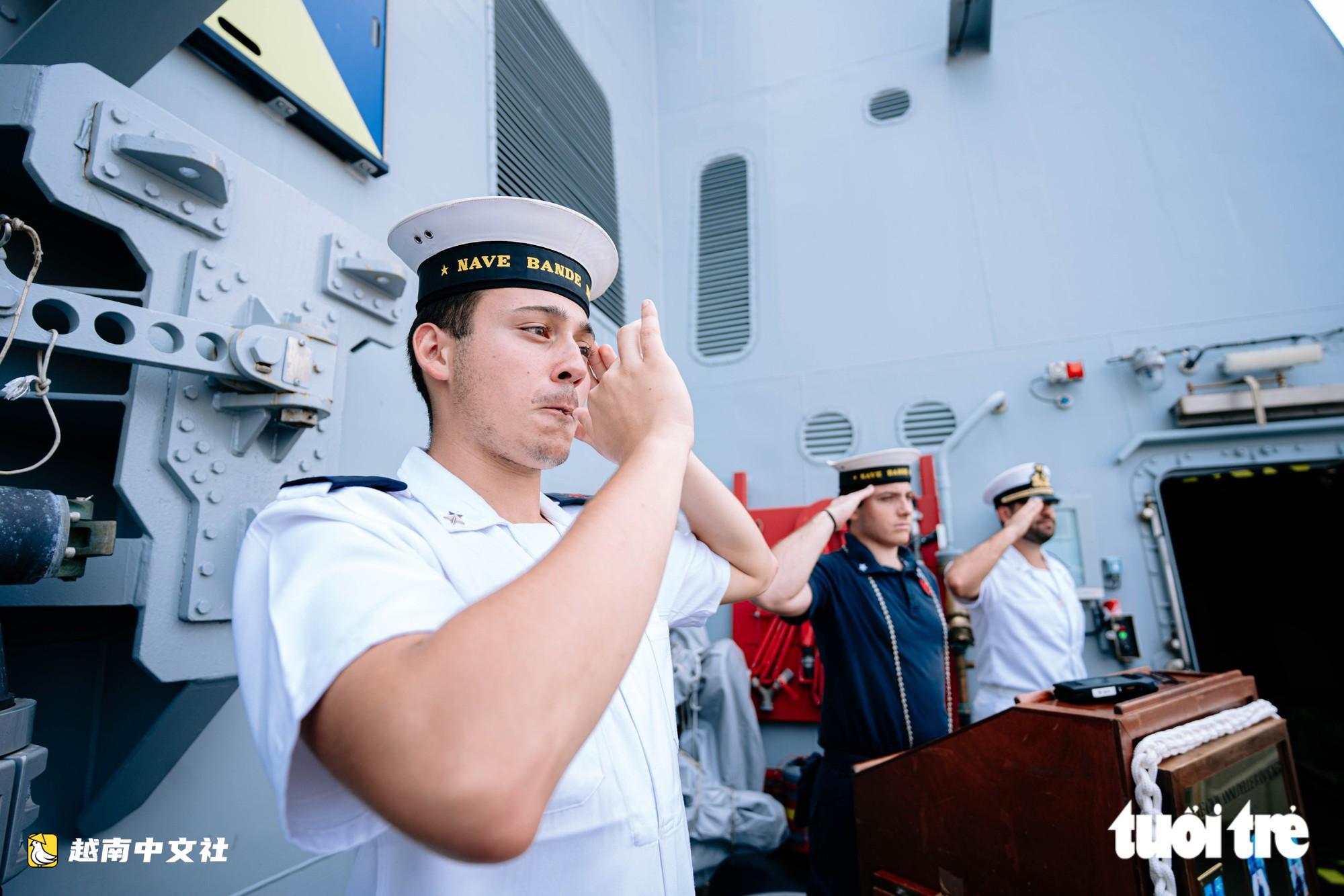 意大利海軍最先進的多用途軍艦訪問胡志明市
