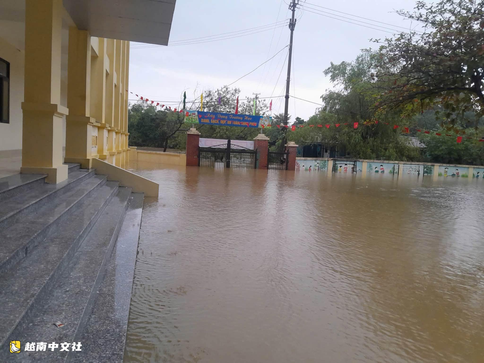 越南清化、寧平各河流水位上漲,北部今夜仍有大雨