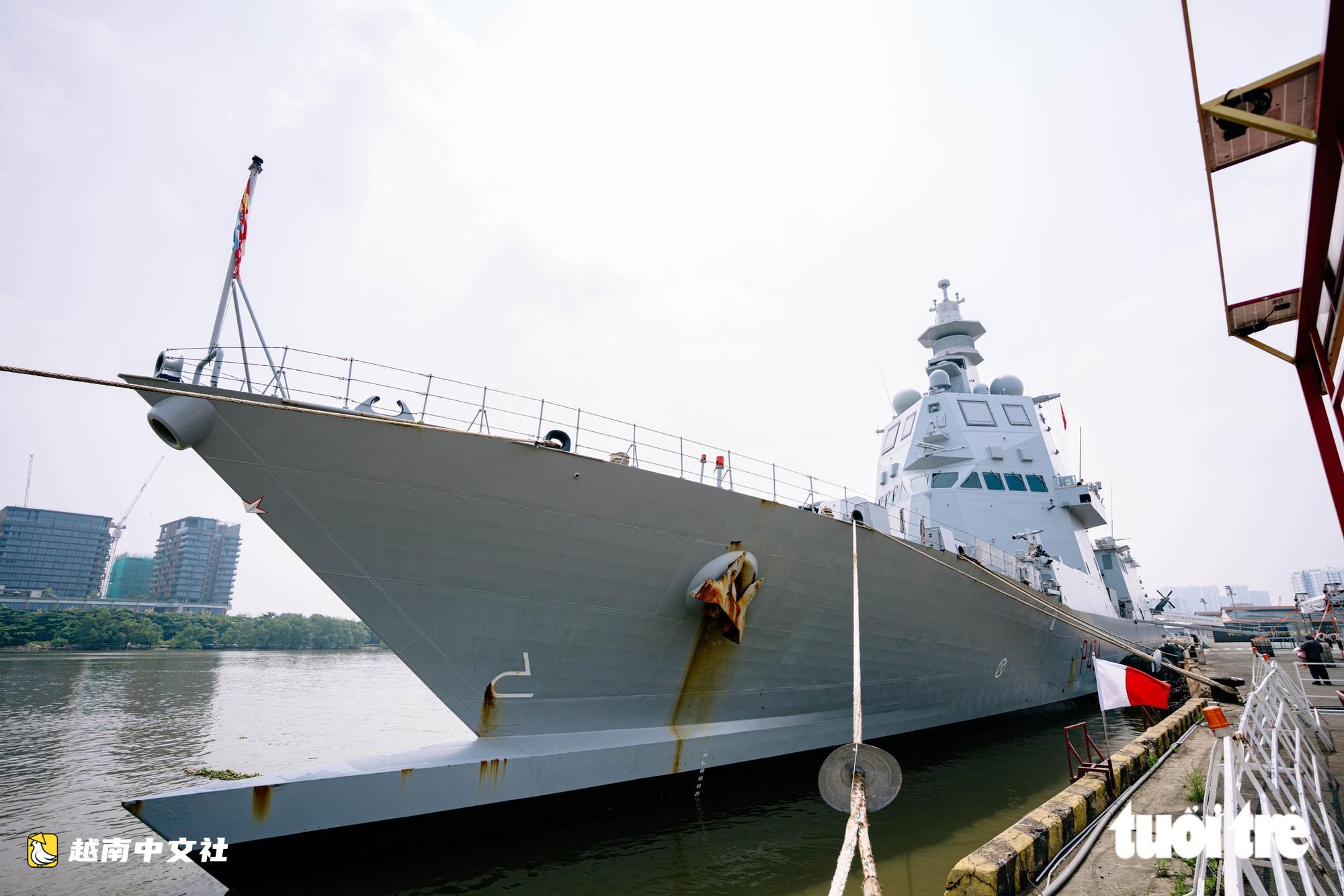 意大利海軍最先進的多用途軍艦訪問胡志明市