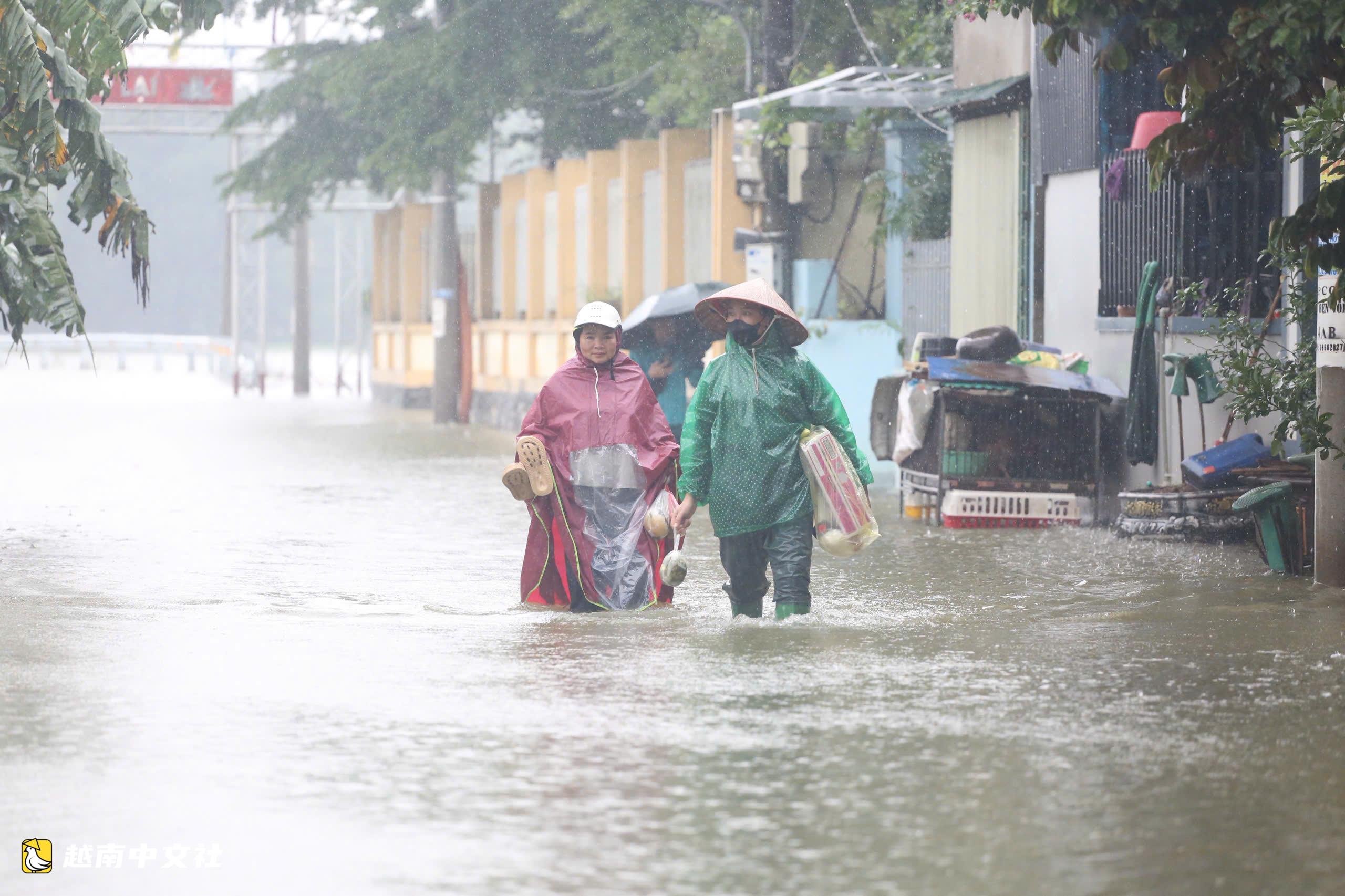 越南暴雨洪水肆虐致3人死亡,超過16000戶民房被淹