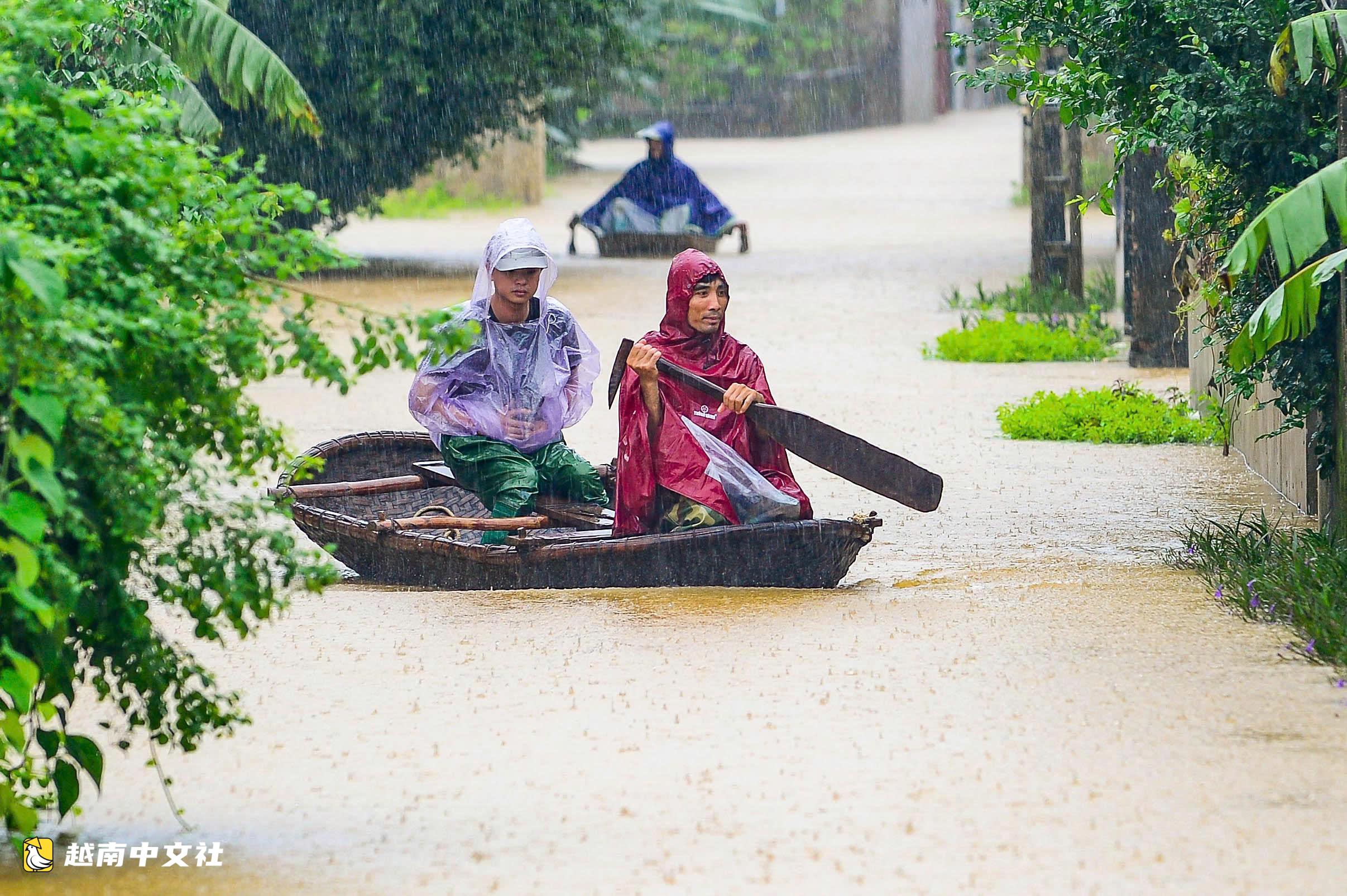 越南暴雨洪水肆虐致3人死亡,超過16000戶民房被淹