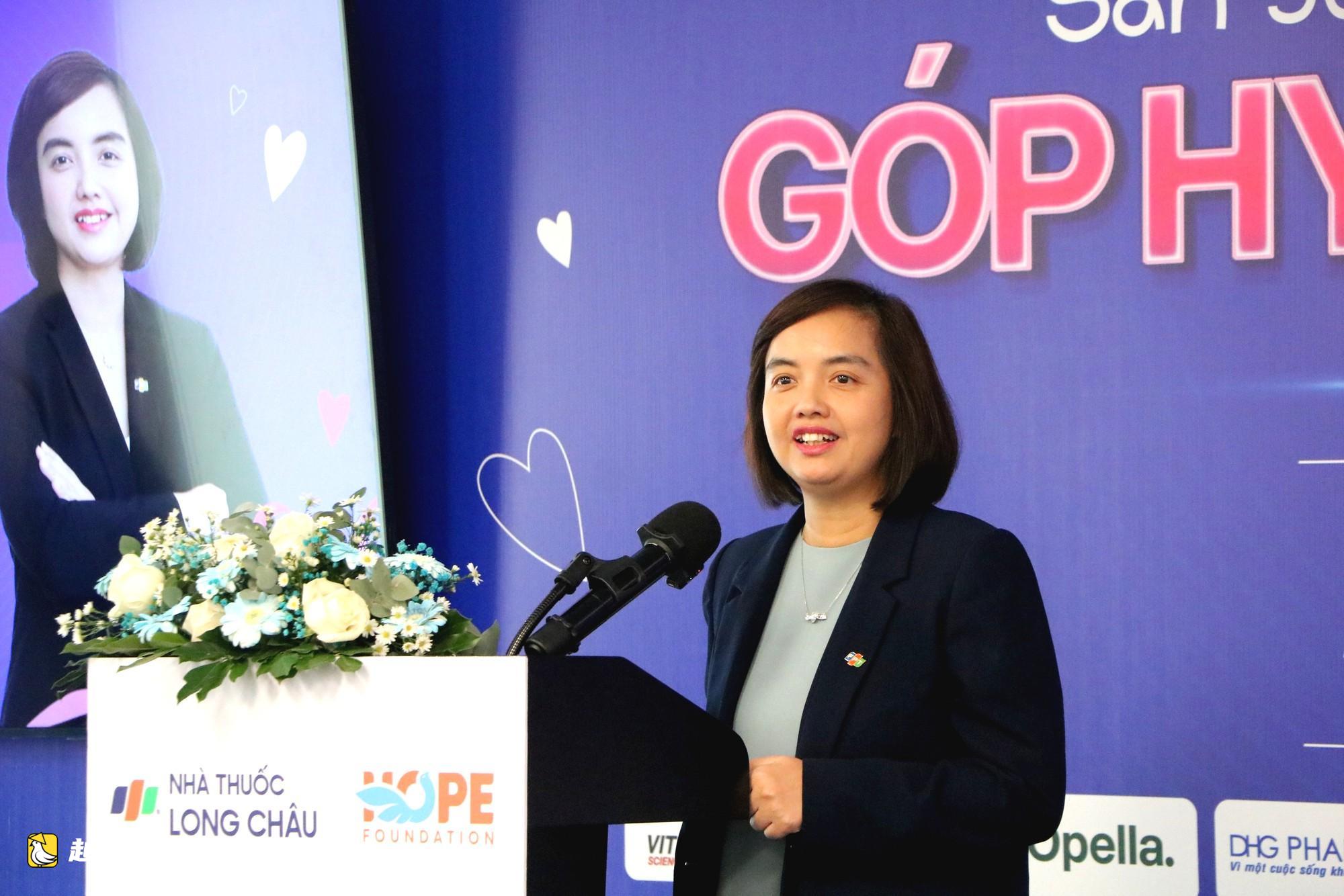 越南隆州藥房與希望基金會助力癌症患者，分擔治療負擔