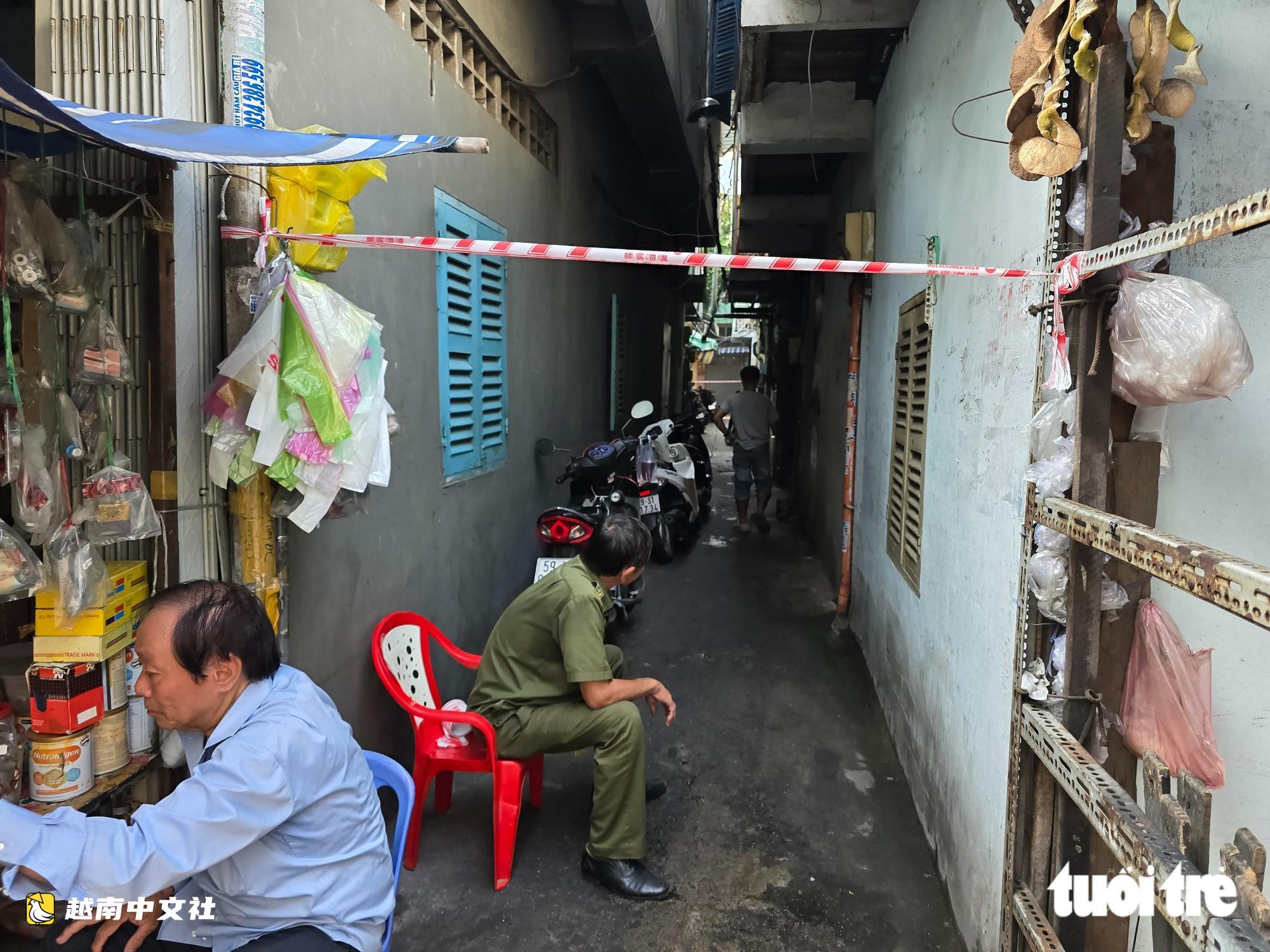 越南堤岸坊火災2人死亡,倖存者:“鄰居破門讓我爬出來”