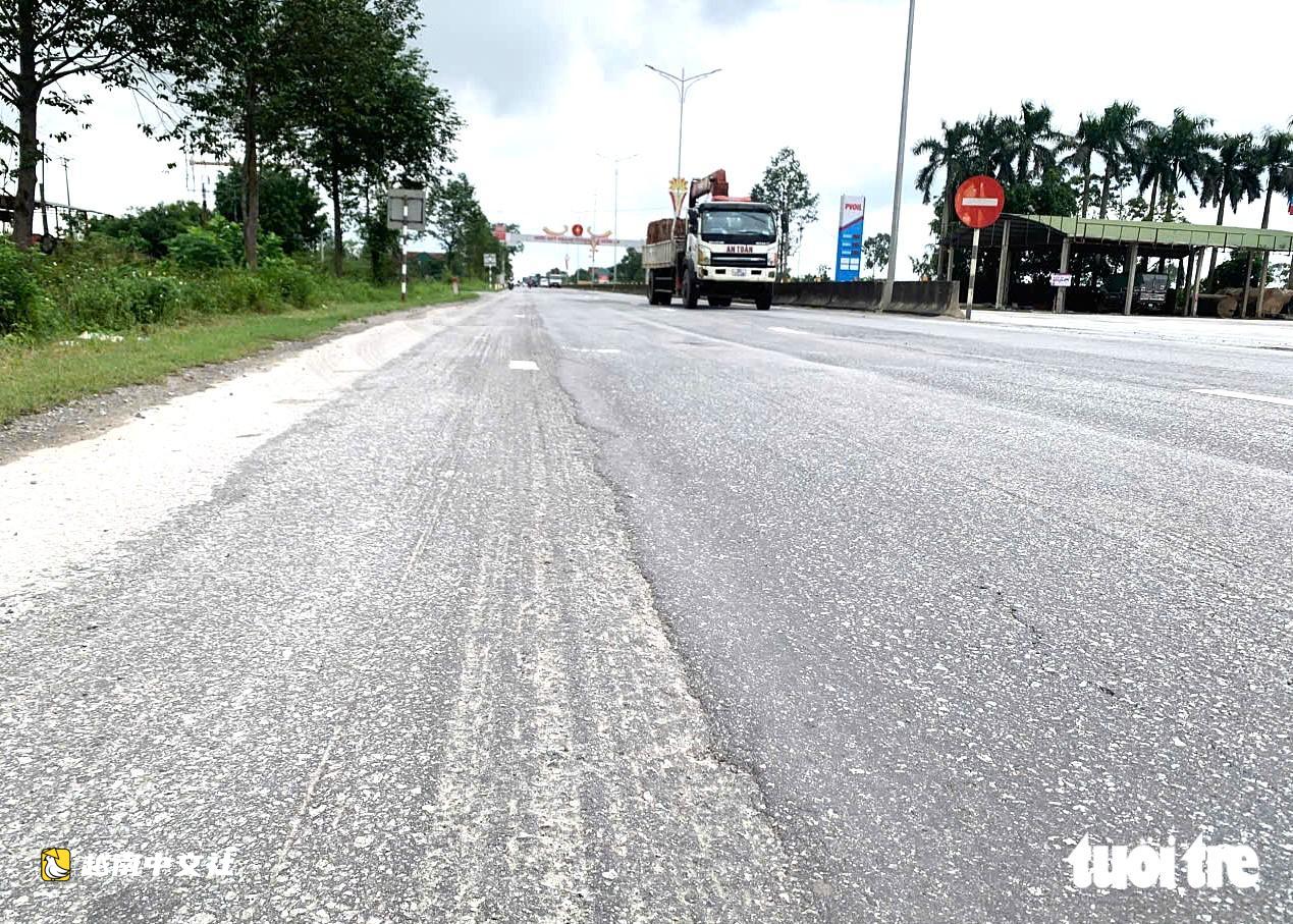 越南1號國道破敗不堪現場,公路局要求Cienco4緊急修復