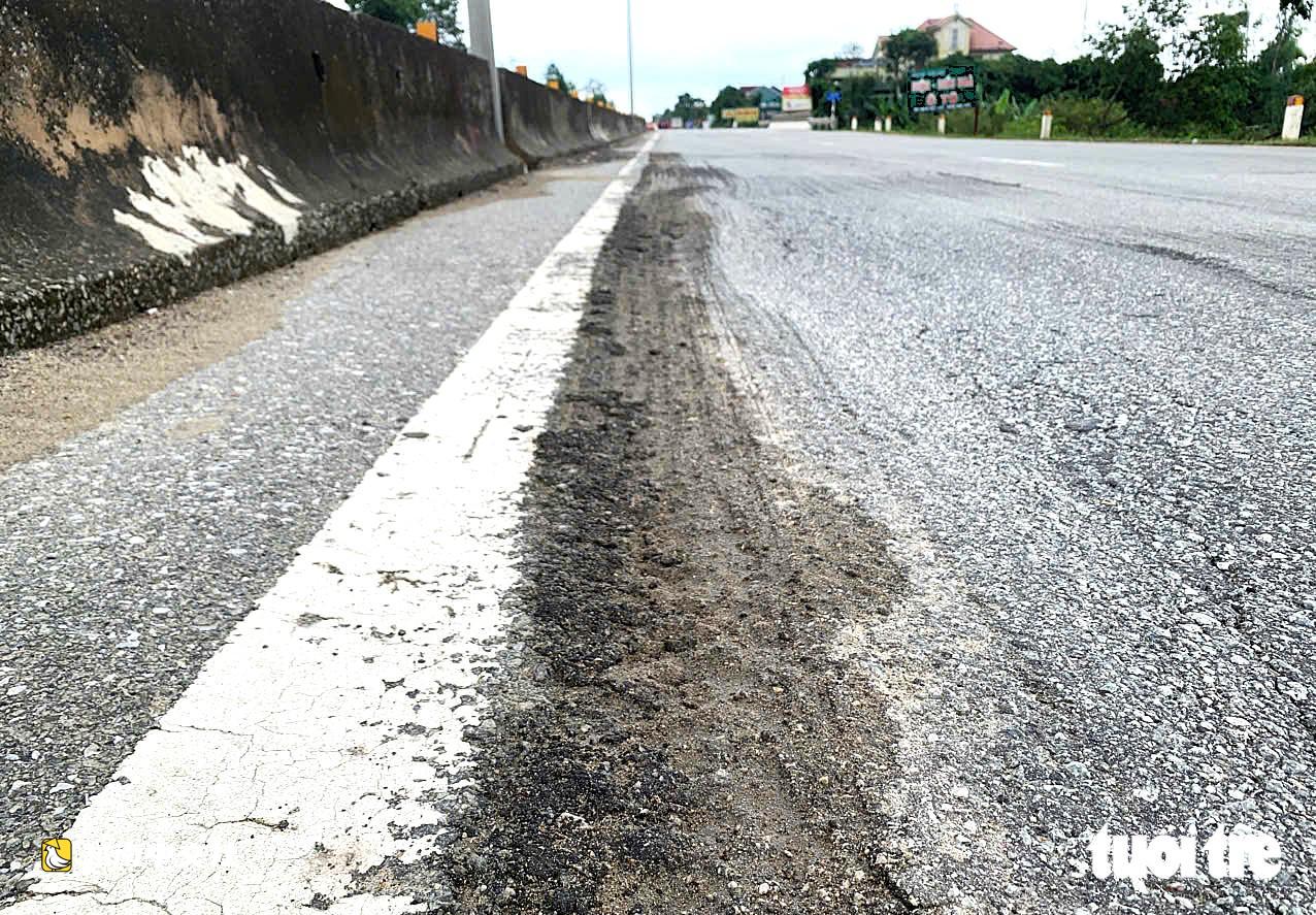 越南1號國道破敗不堪現場,公路局要求Cienco4緊急修復