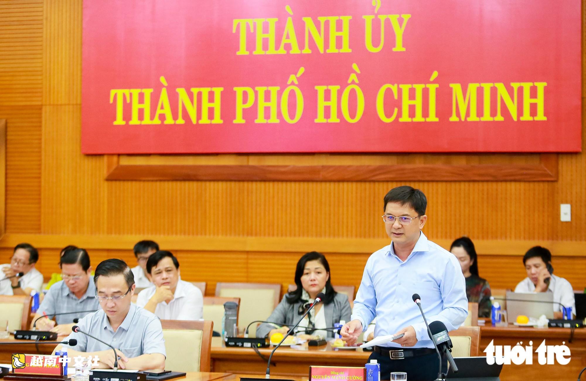 胡志明市市委副書記鄧明通要求徹底解決數字化轉型瓶頸