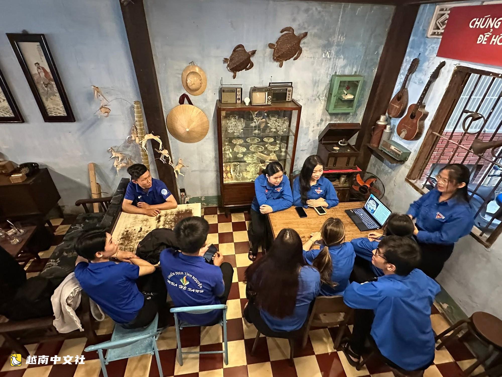 坐在咖啡館裡凝望粉色教堂,越南胡志明市新定街區躋身全球“最酷”街區榜單