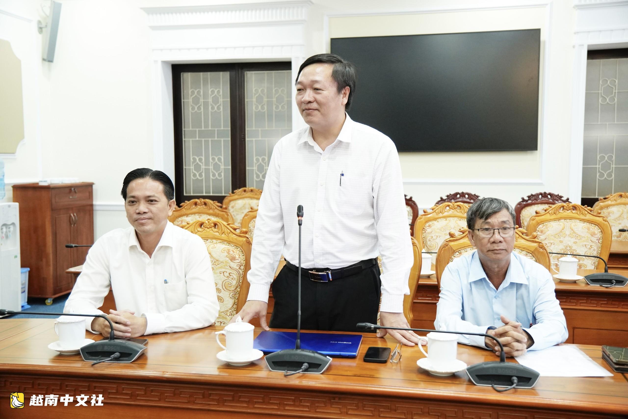 越南胡志明市表彰盛安鄉、福勝坊、永祿鄉出色完成全民健康體檢工作