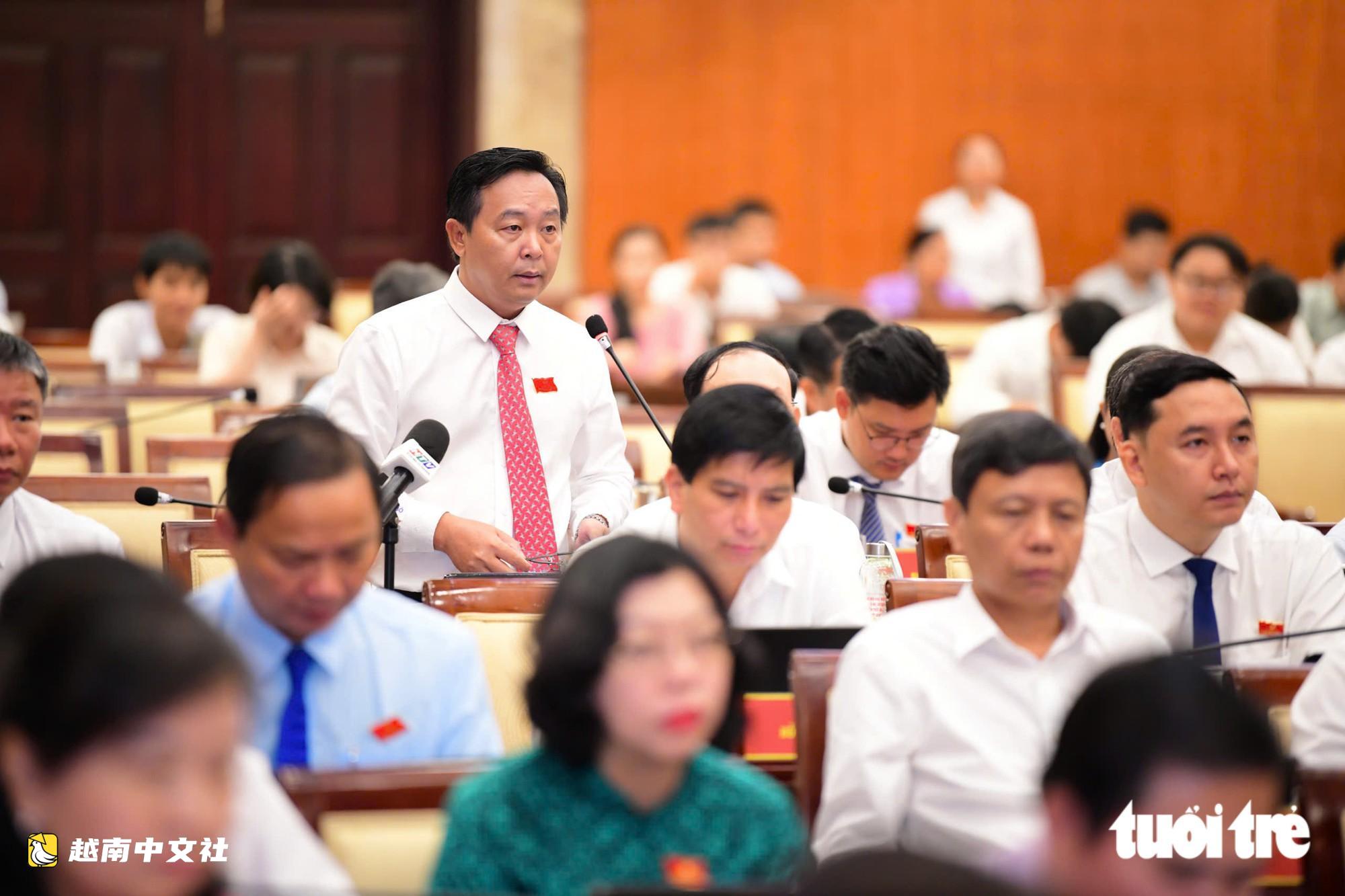 越南胡志明市:授權坊、鄉主席切斷水電以快速處理違規工程