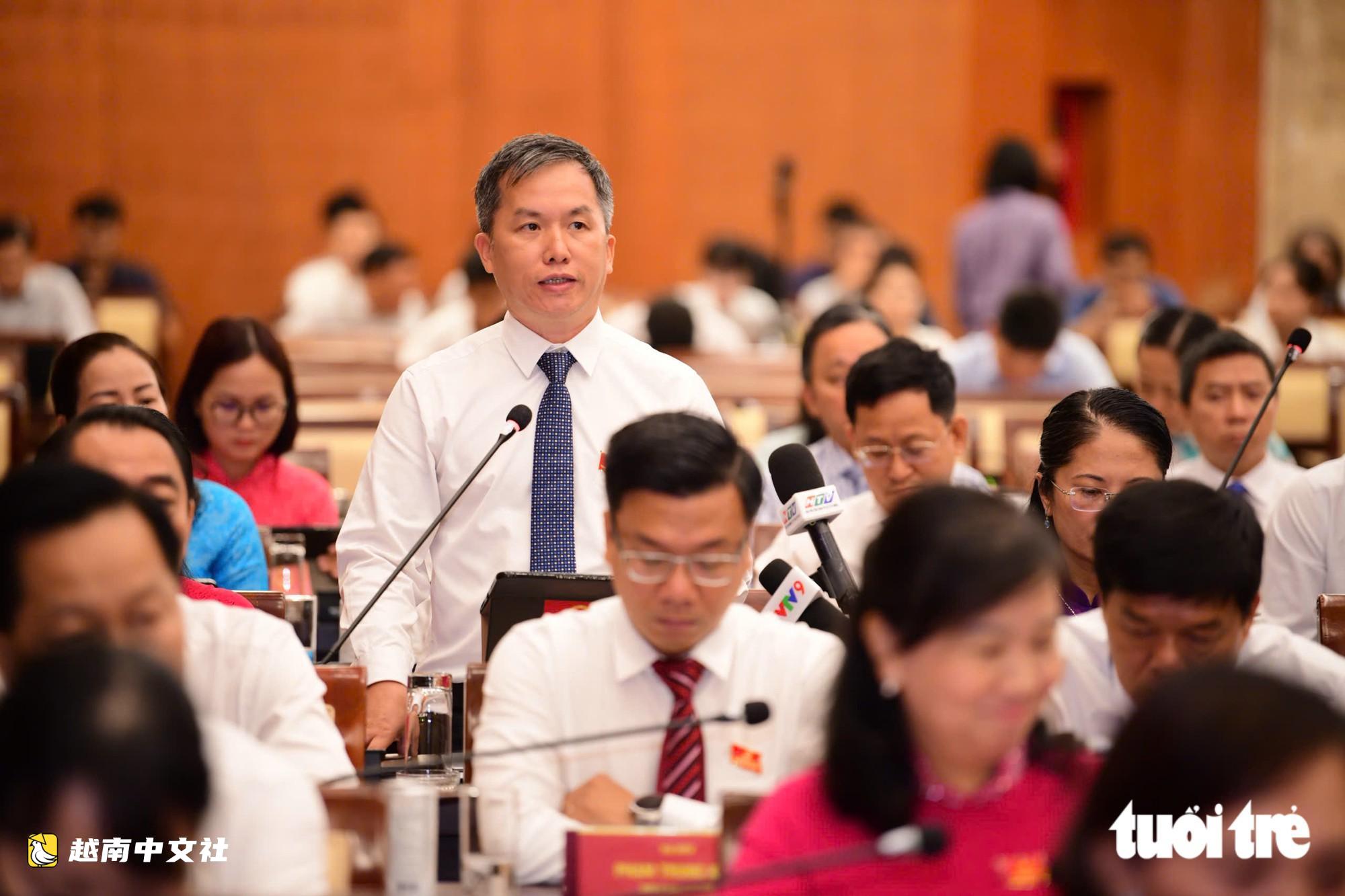 胡志明市人民議會代表建議明確鄉級主席對違規工程斷電斷水的權限