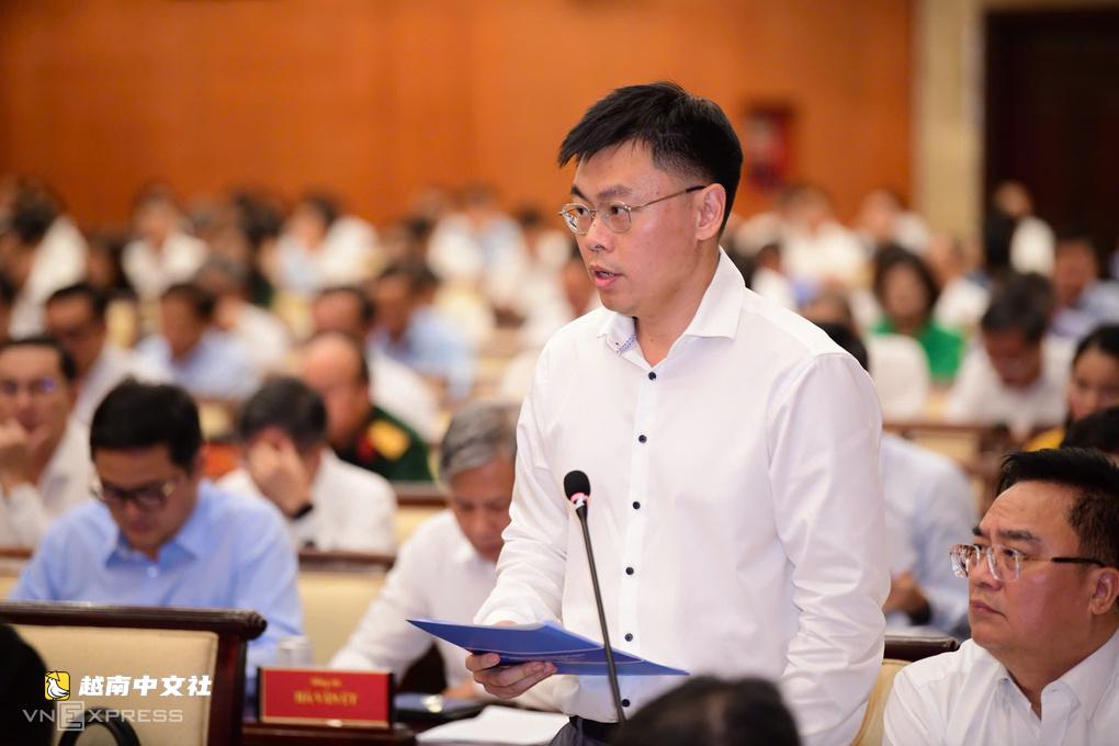 越南胡志明市市委書記陳流光:幹部安排尚未到位,下週可能繼續調整