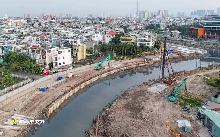 越南胡志明市劃撥49公頃海域用於接收頭頓-氏威航道疏浚物