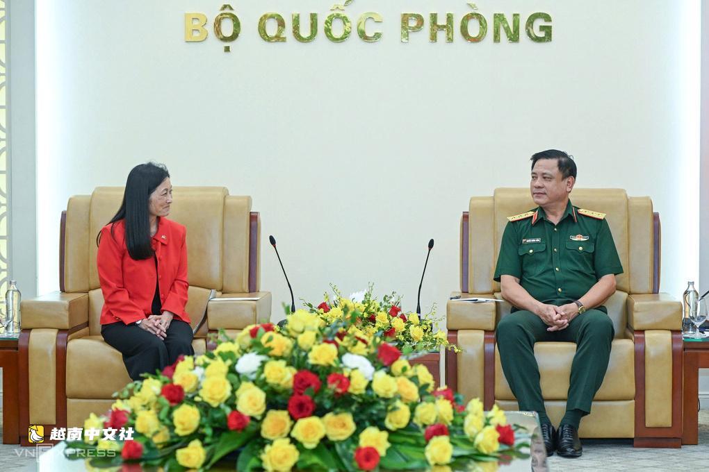 越南與美國簽署兩項克服戰爭後果的協議