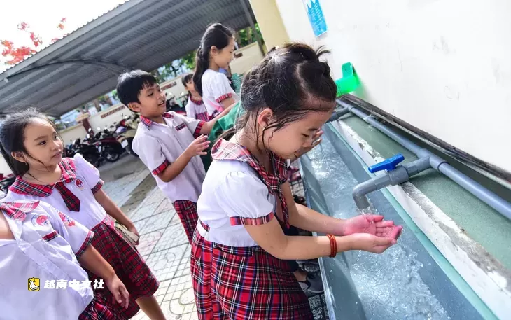 越南胡志明市中心14個坊週末停水,因民主環島供水設備回收施工
