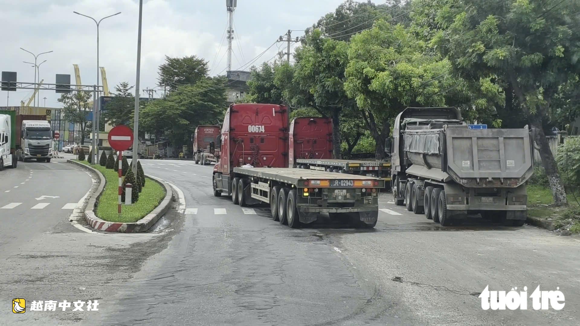 越南:跟隨牽引車在高速公路與國道之間‘算賬’