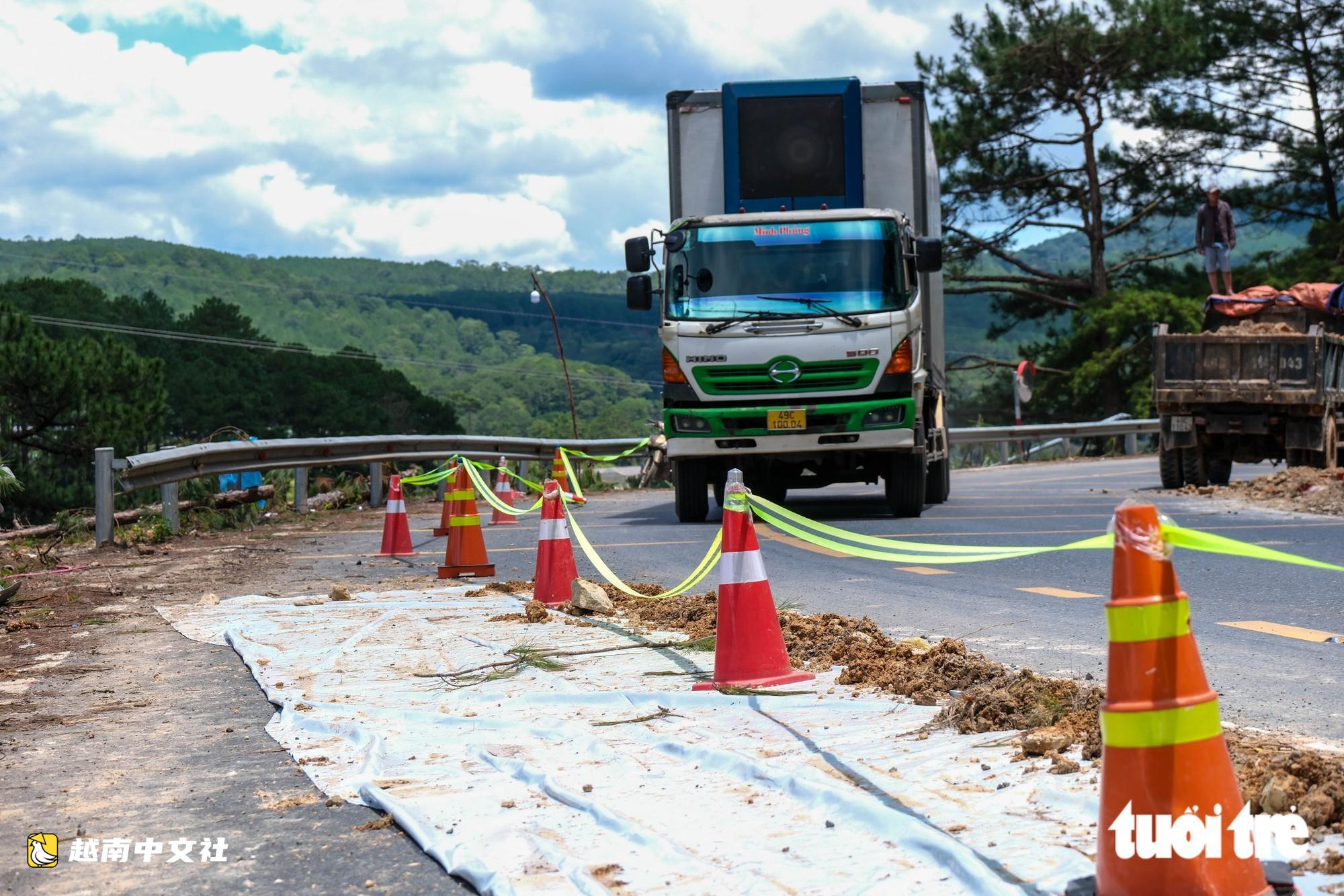 越南大叻米莫薩山口滑坡路段拓寬路面