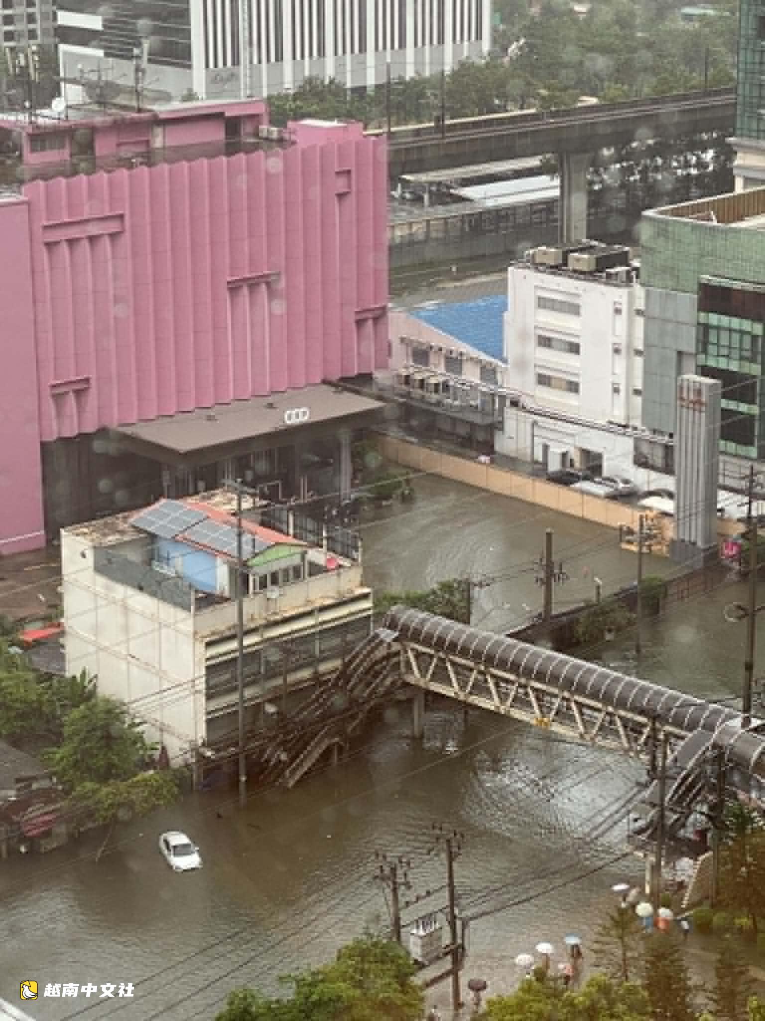 越南乘客艱難趕往機場,行李滯留曼谷